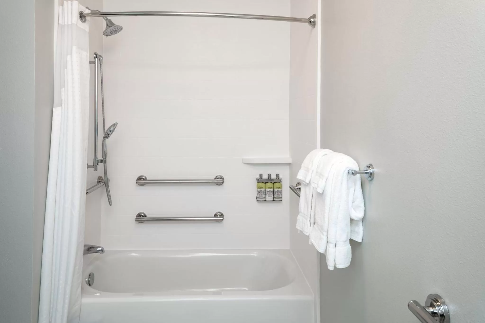 Bathroom in Holiday Inn Express & Suites - Bend South by IHG