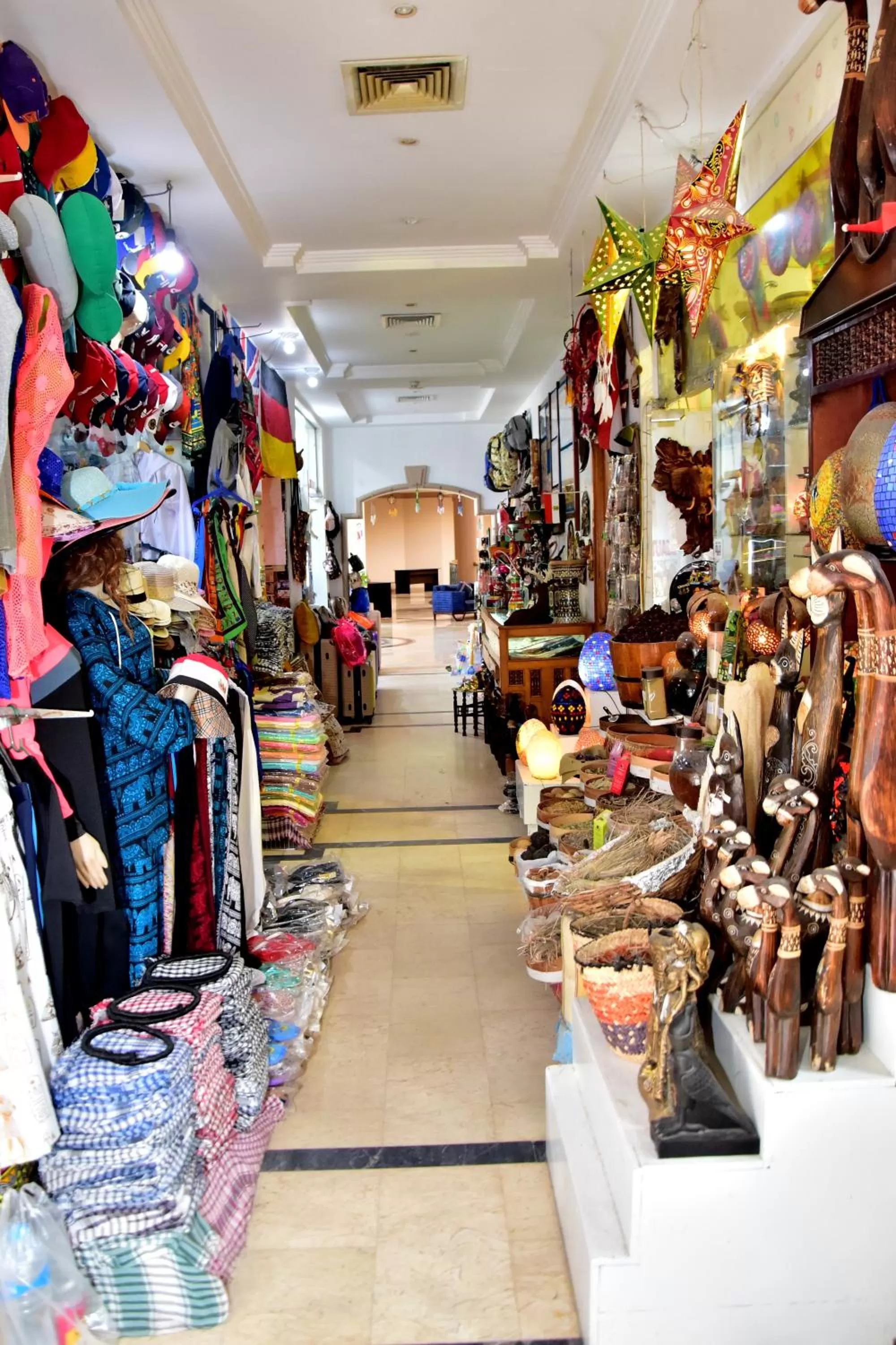 Shopping Area in Dive Inn Resort