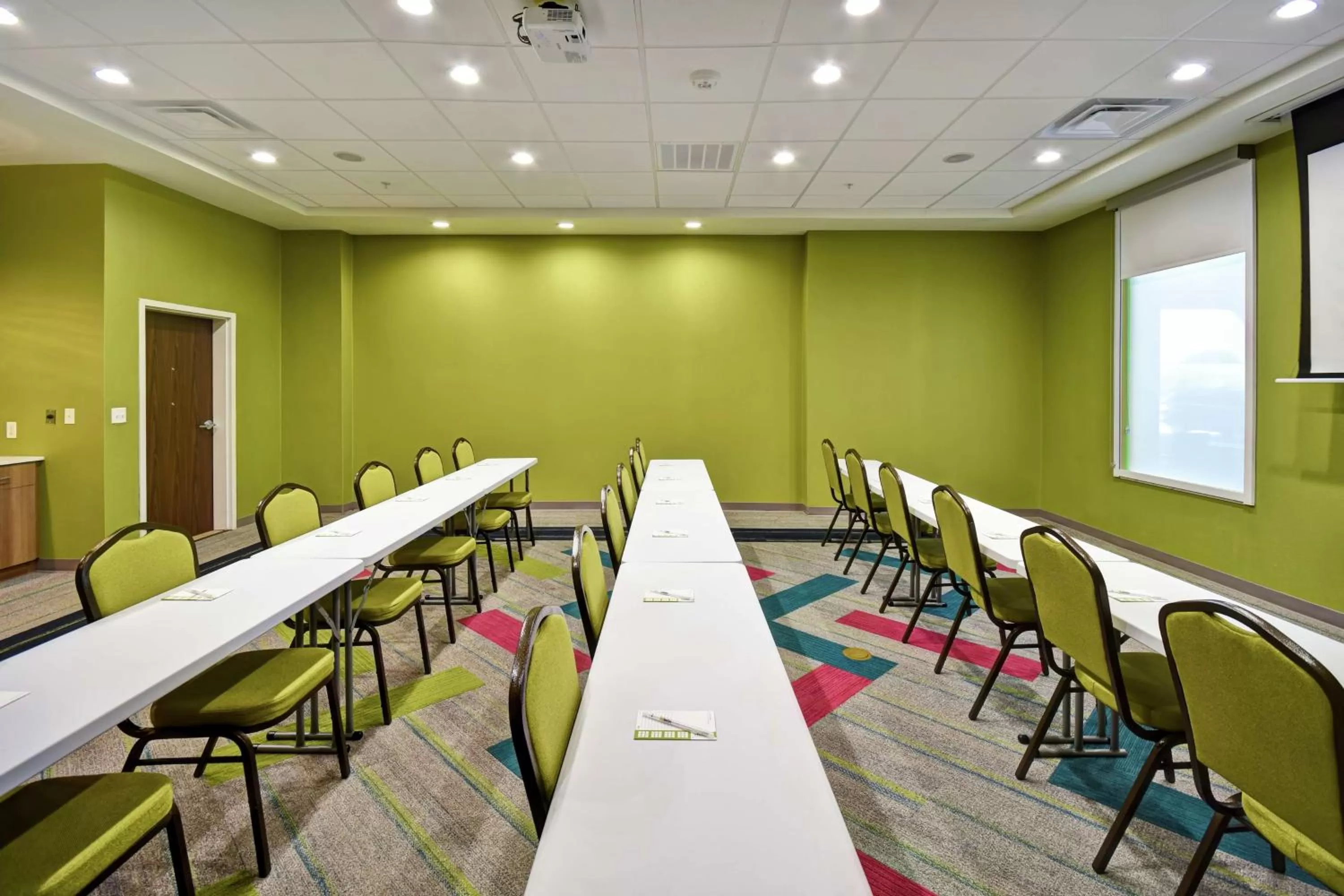 Meeting/conference room in Home2 Suites By Hilton Oklahoma City Airport