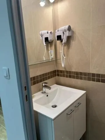 Bathroom in Hotel Luna Park