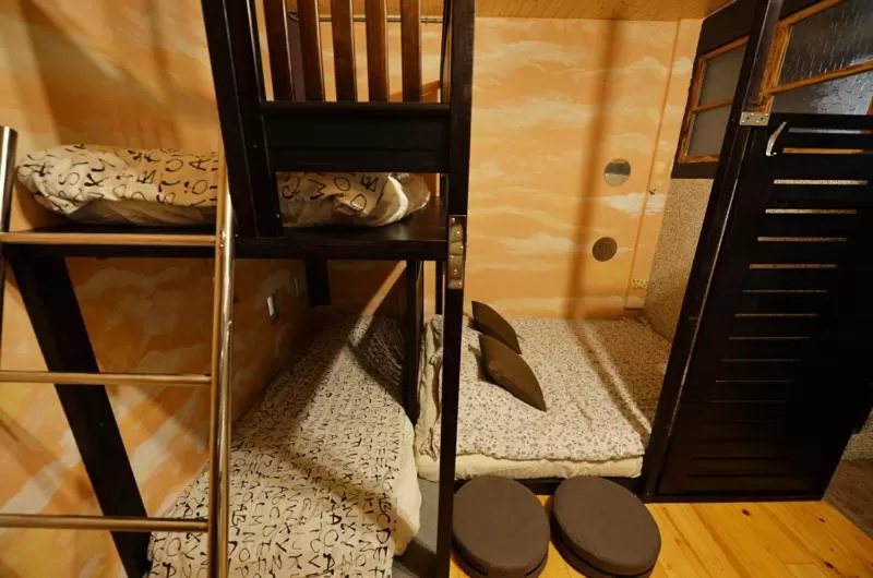 Bed in Sha Feng Lu Dian