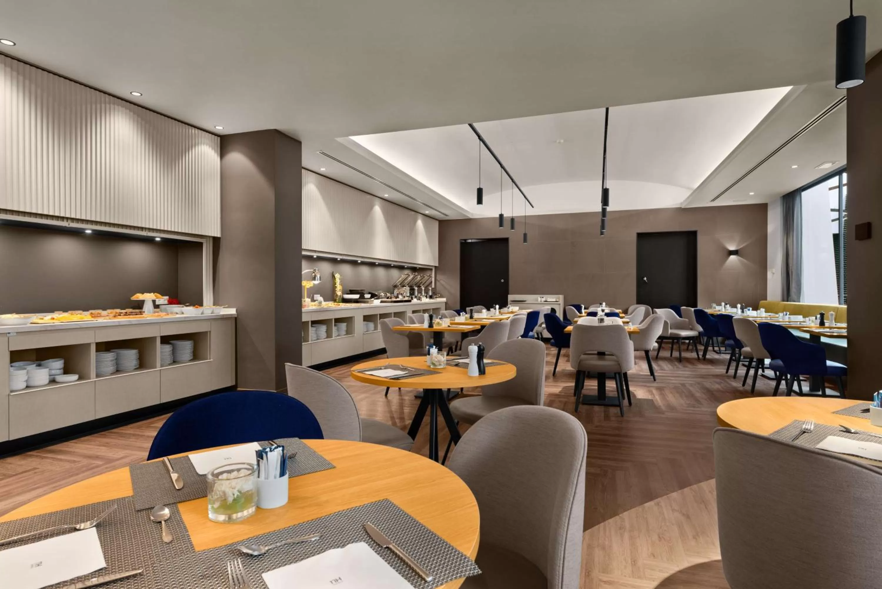 Restaurant/places to eat in NH Brussels EU Berlaymont