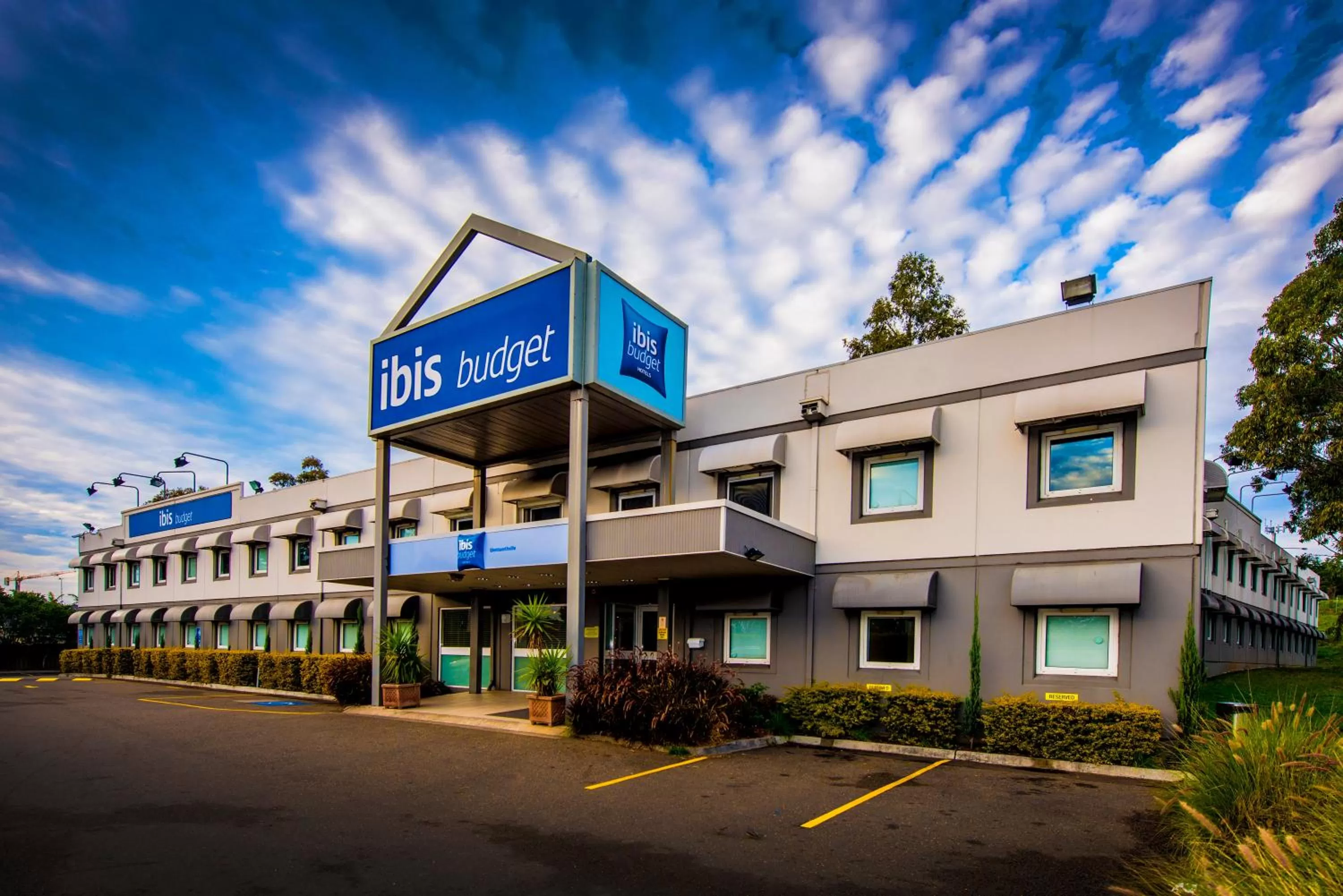 Property building in ibis Budget Wentworthville