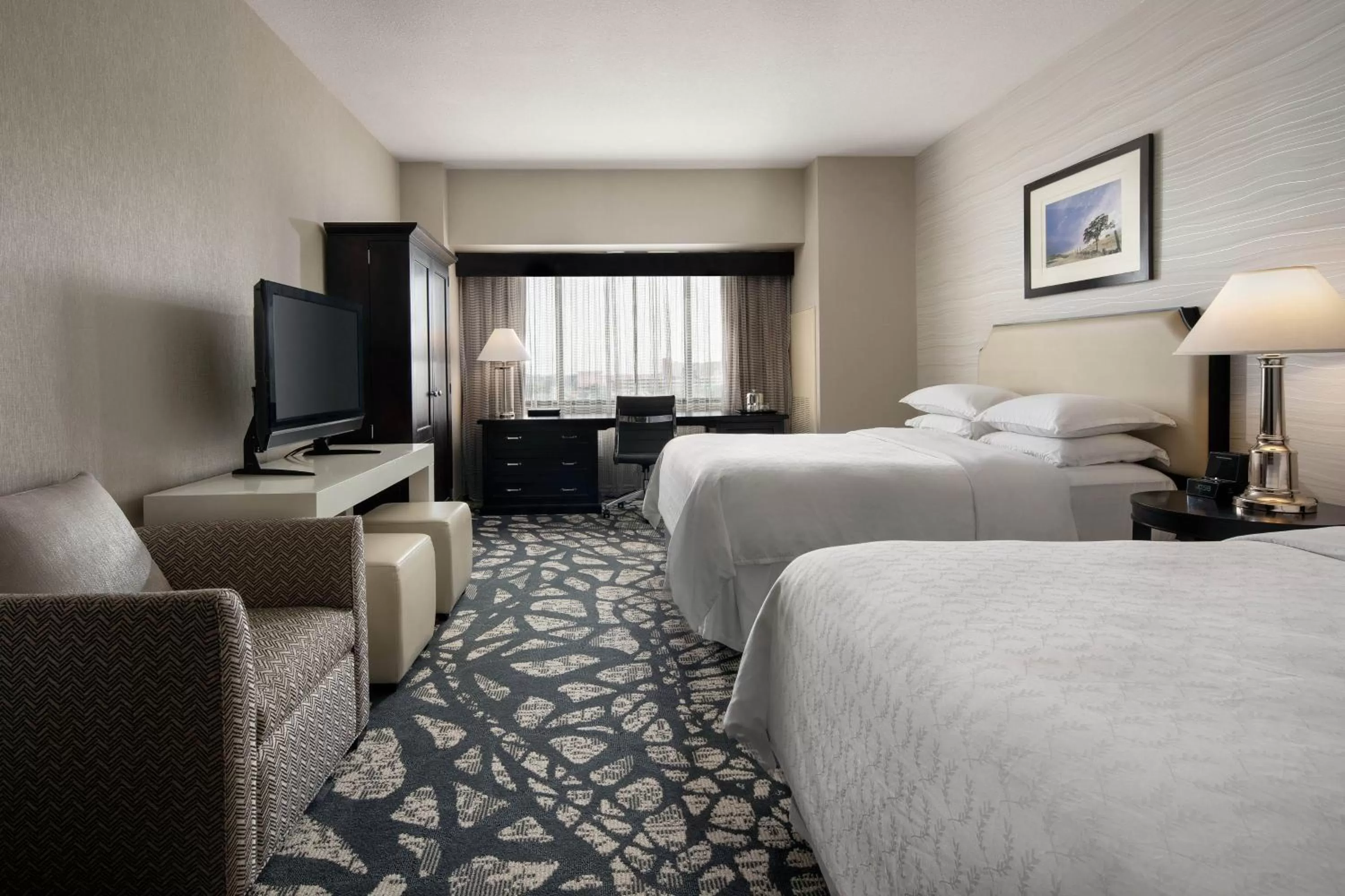 Club Level Queen Room with Two Queen Beds - Hearing Accessible/High Floor in Sheraton Garden Grove-Anaheim South