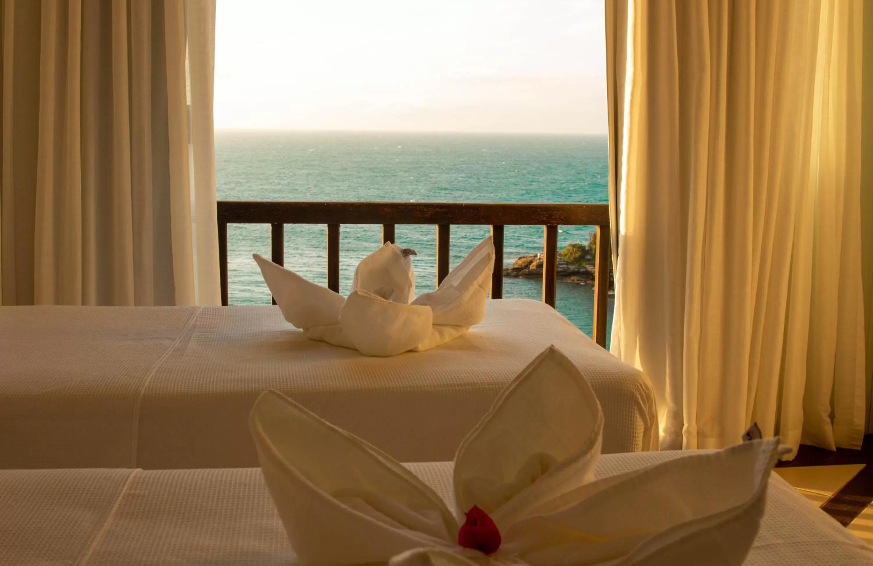 Decorative detail, Bed in Colonna Park Hotel