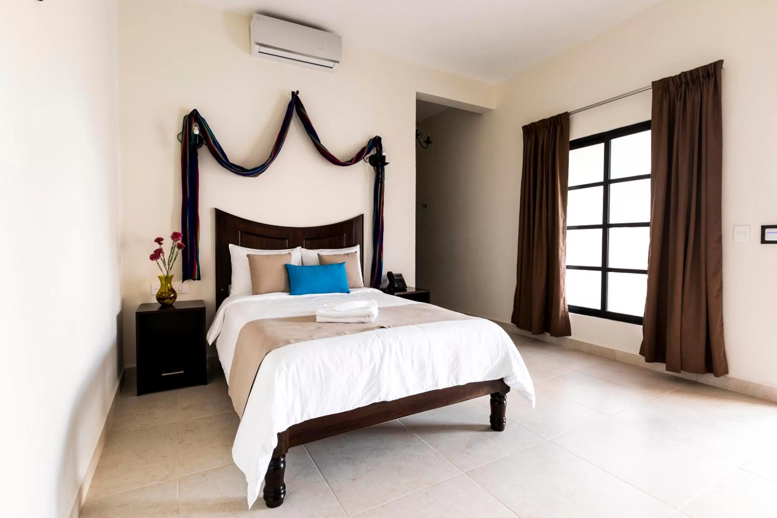 Photo of the whole room, Bed in Hotel Los Frailes, Valladolid, Yucatán