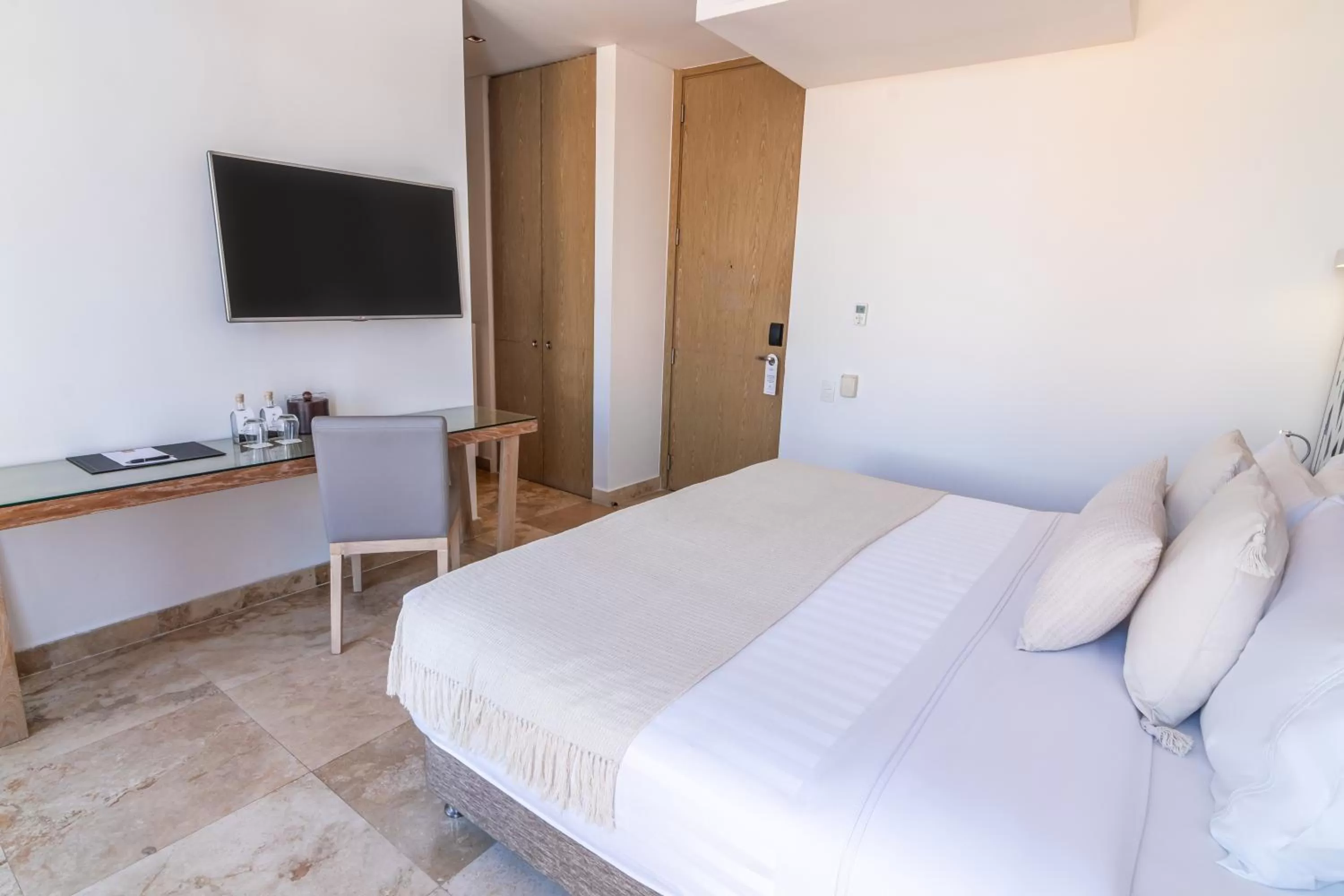 Bed in GHL Arsenal Hotel