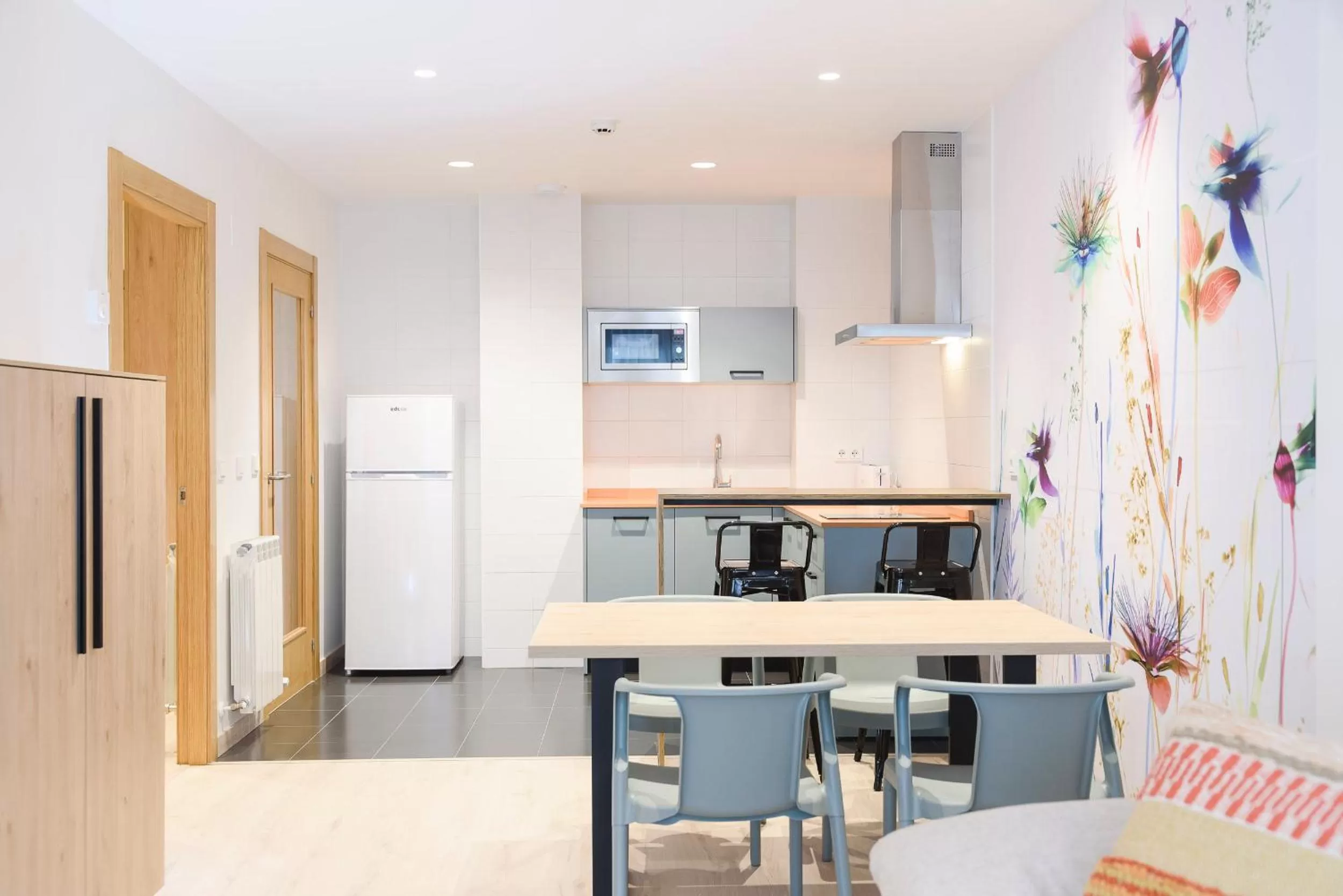 Kitchen or kitchenette, Kitchen/Kitchenette in APARTHOTEL SALBURUA