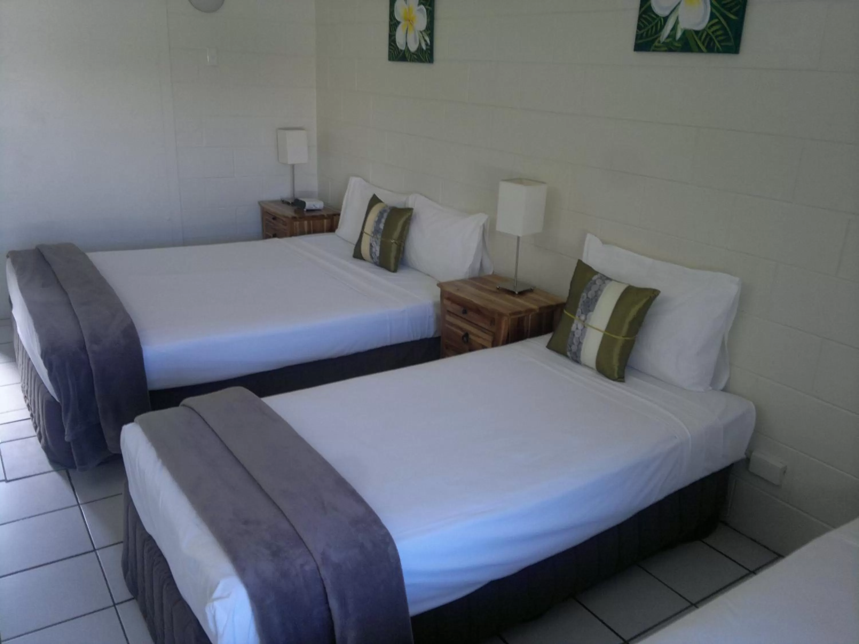 Bed in Whitsunday on The Beach