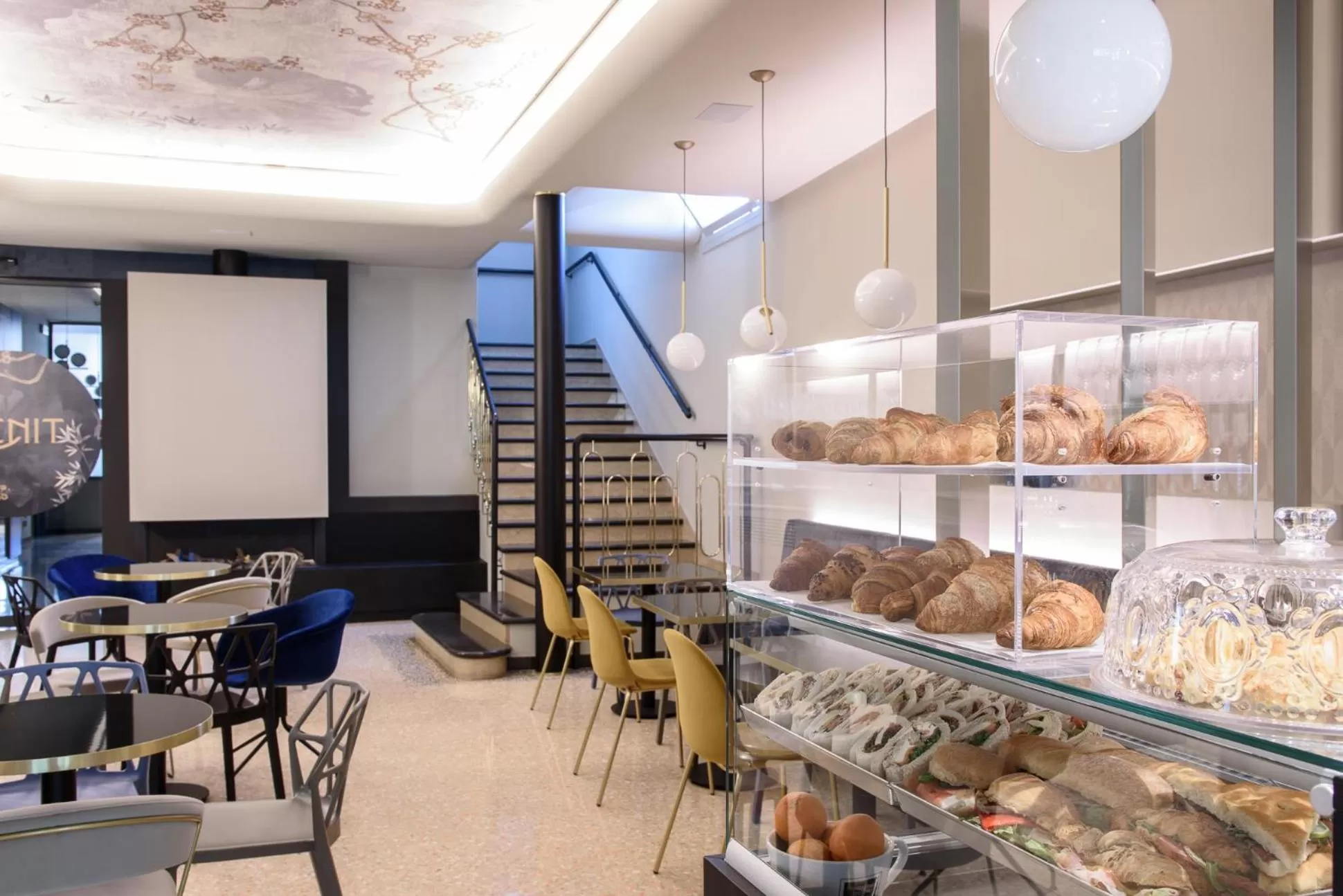 Lounge or bar in Hotel Zenit