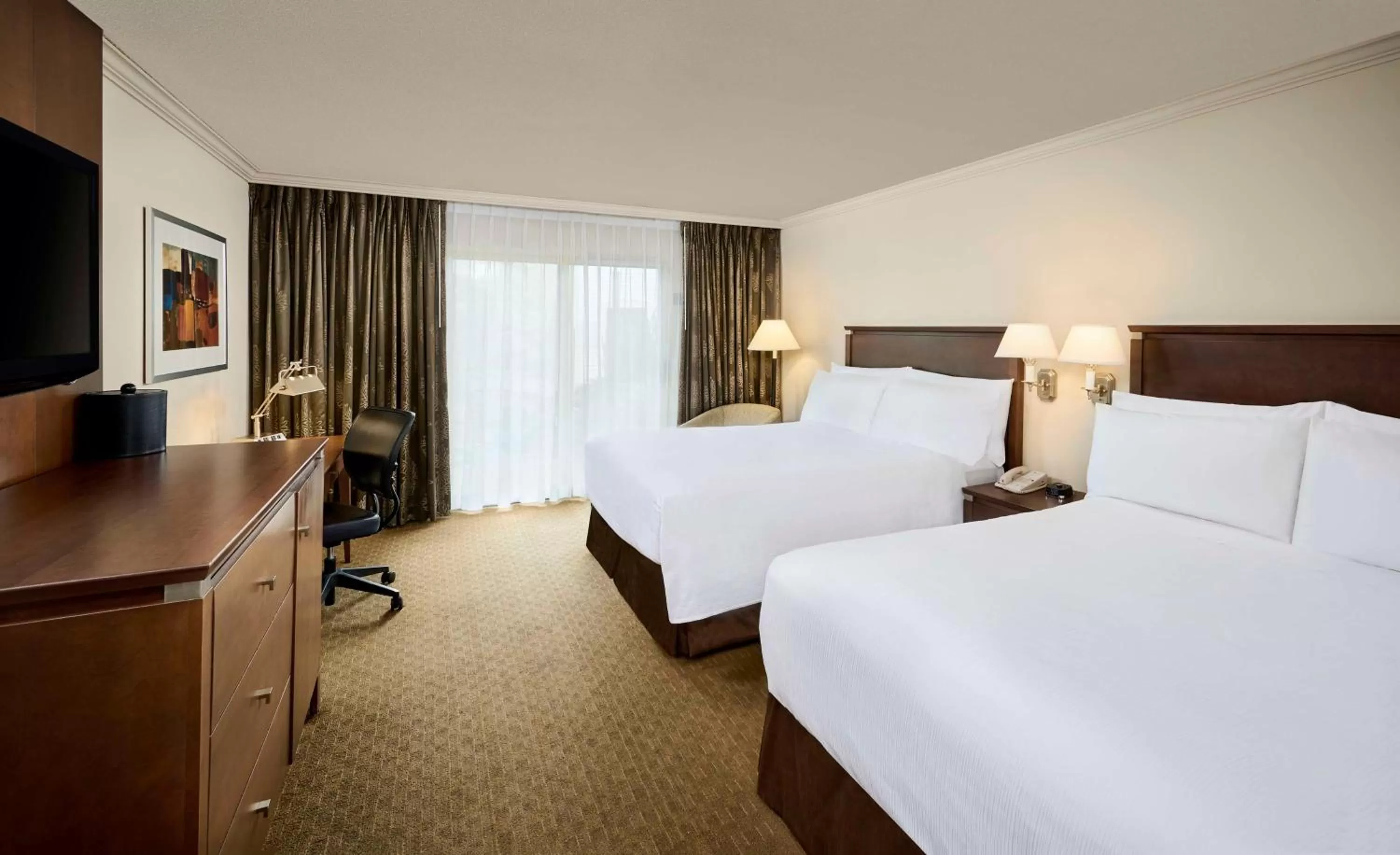 Bedroom, Bed in Best Western Plus Lamplighter Inn & Conference Centre