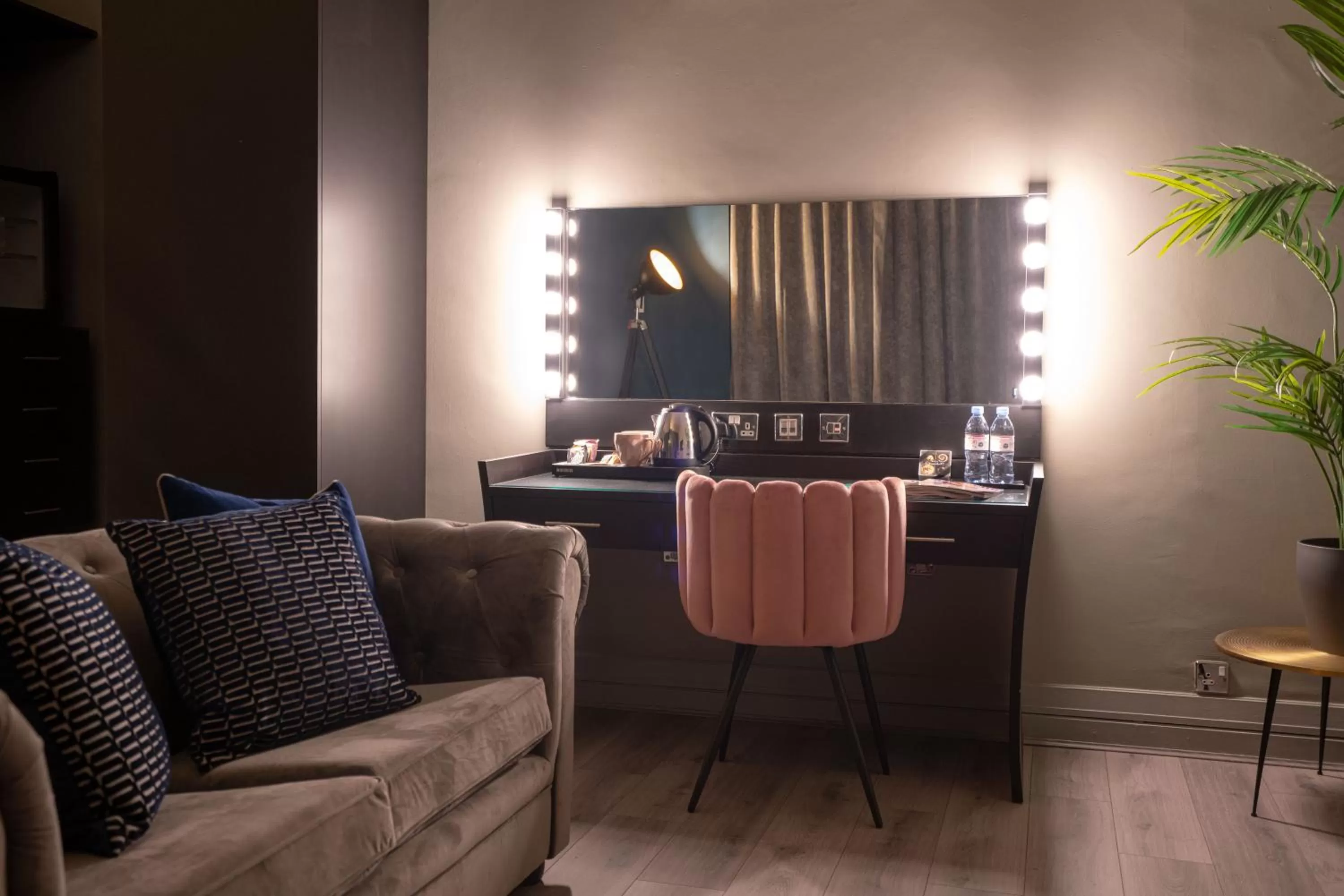 62 Castle Street Hotel