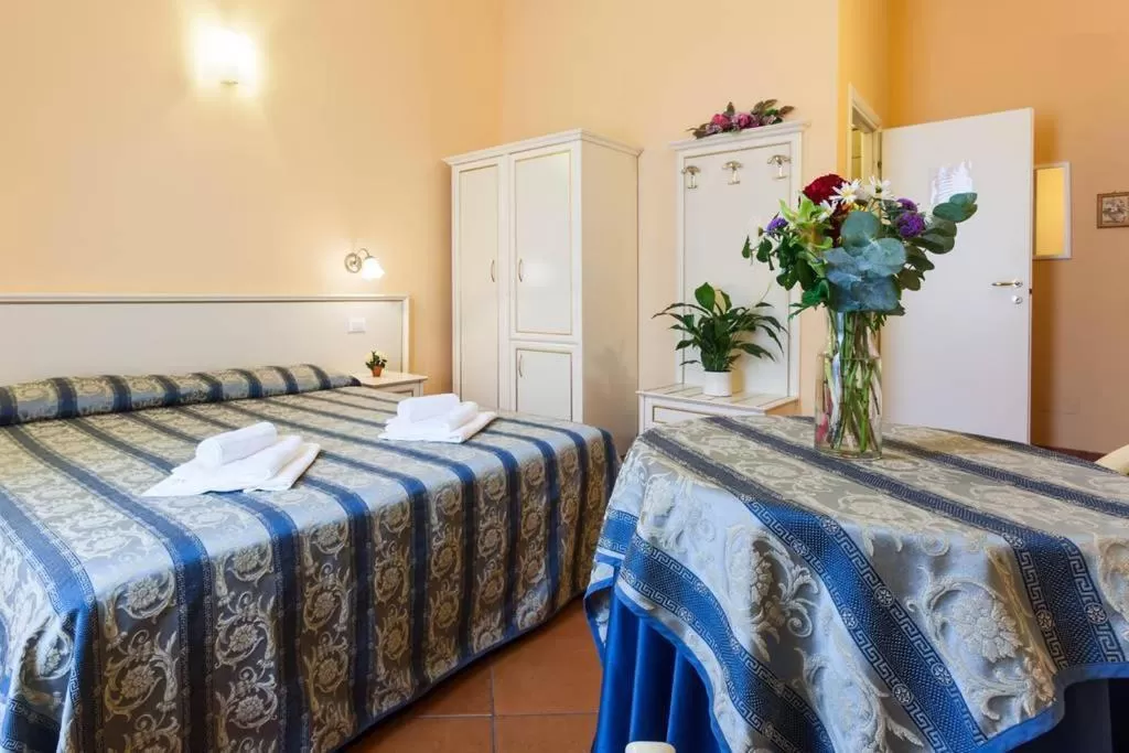 Photo of the whole room, Bed in Vatican Town