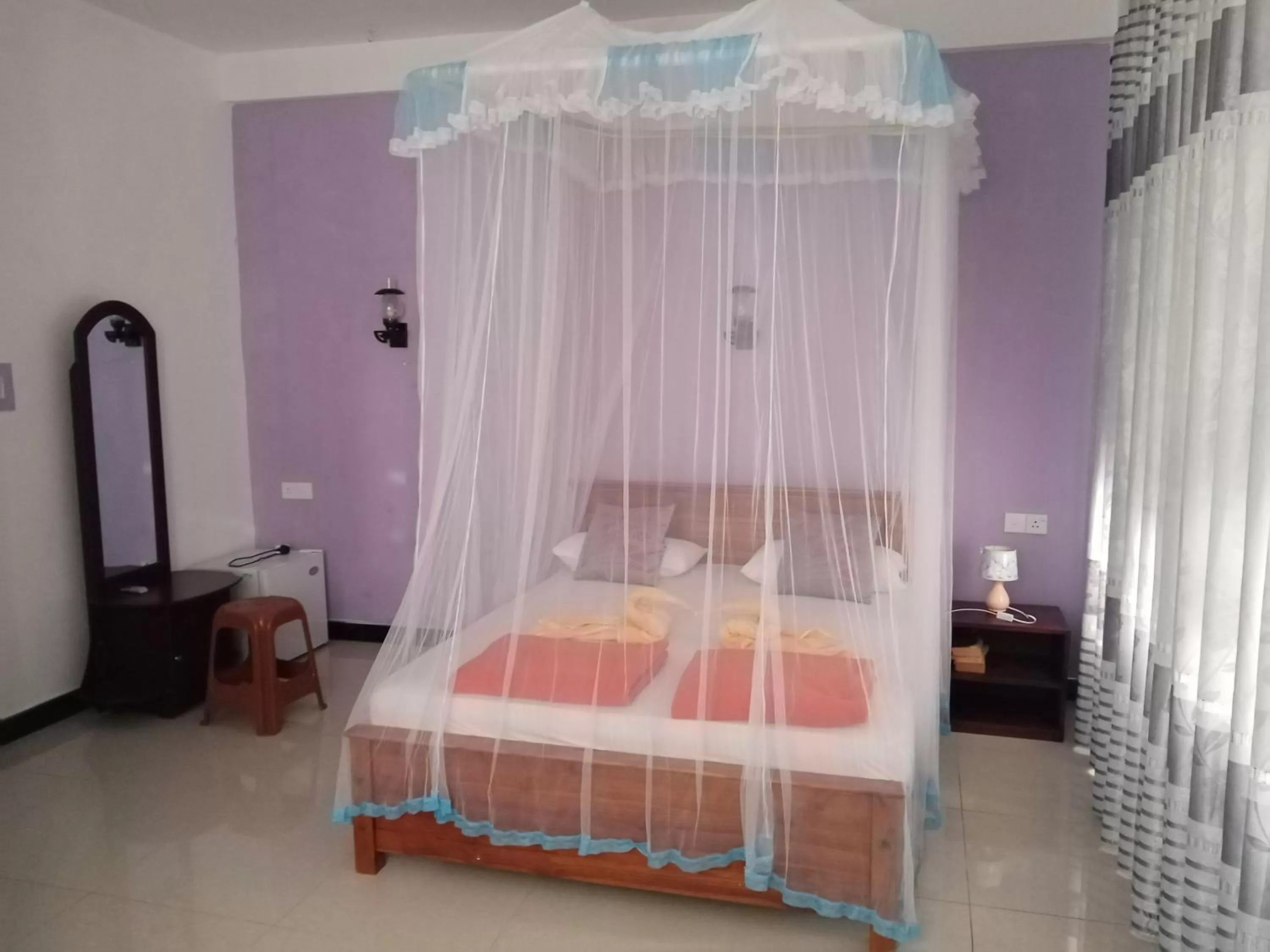 Bed in Littleadems View