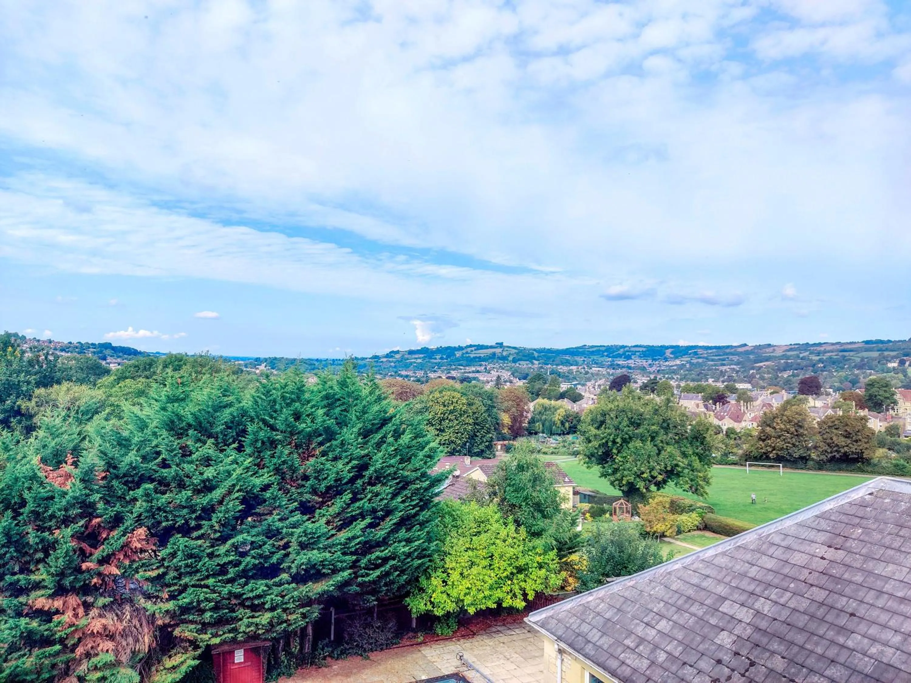 Natural landscape in Wentworth House - Free Parking