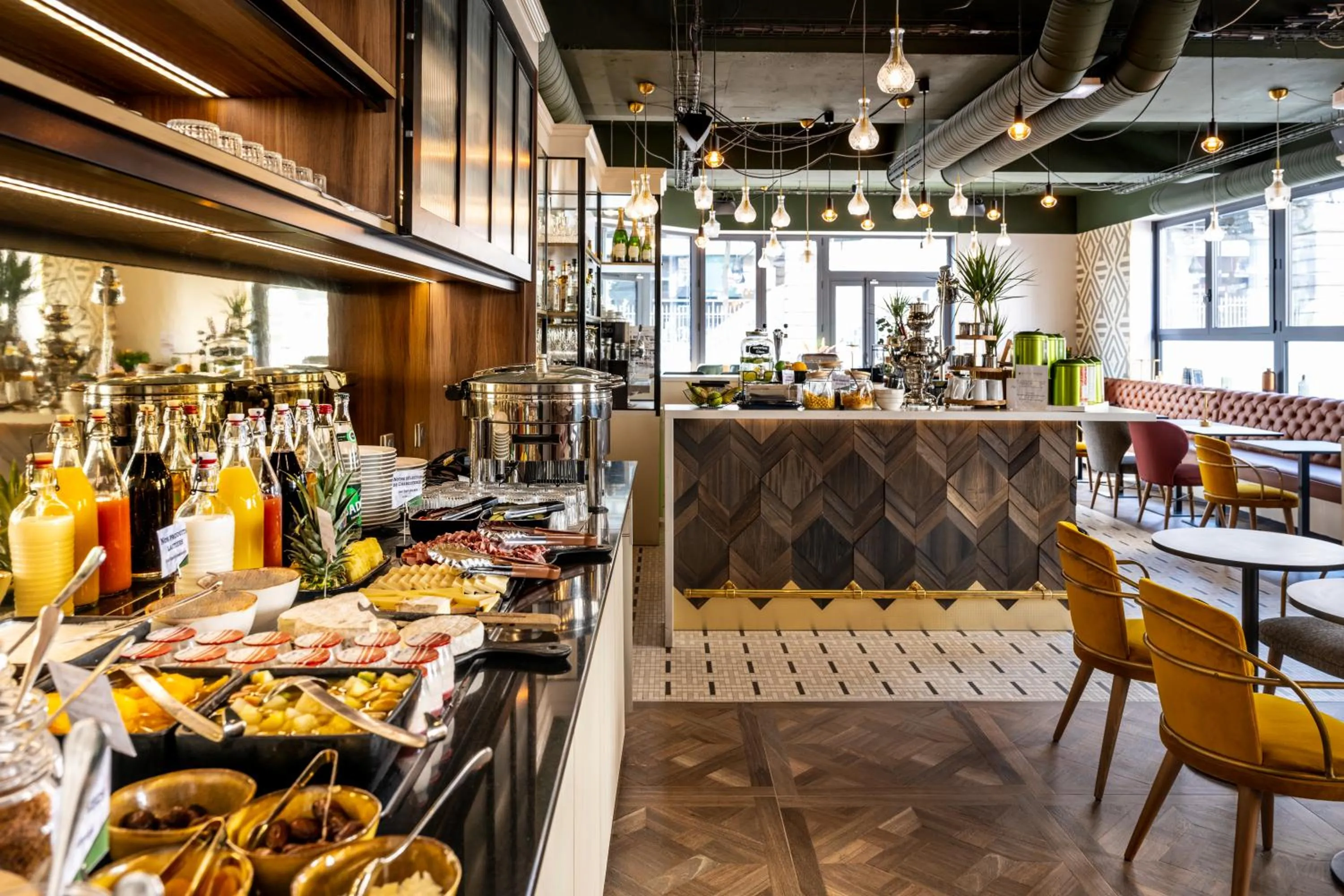 Breakfast in Mercure Paris Bercy Bibliothèque