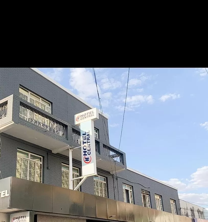 Facade/entrance, Property Building in Hotel Central de Anápolis