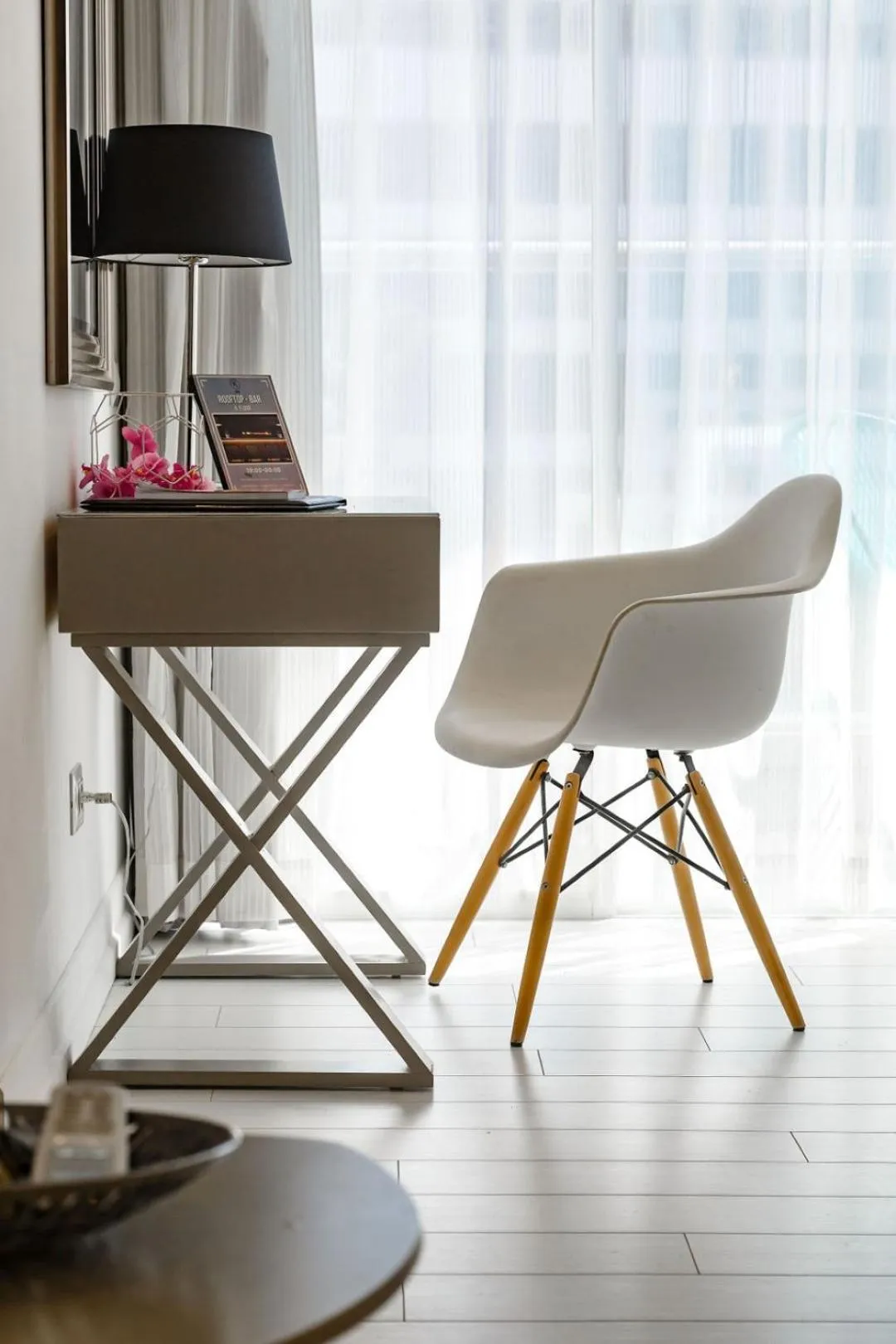 Seating area in Kikar Boutique Hotel