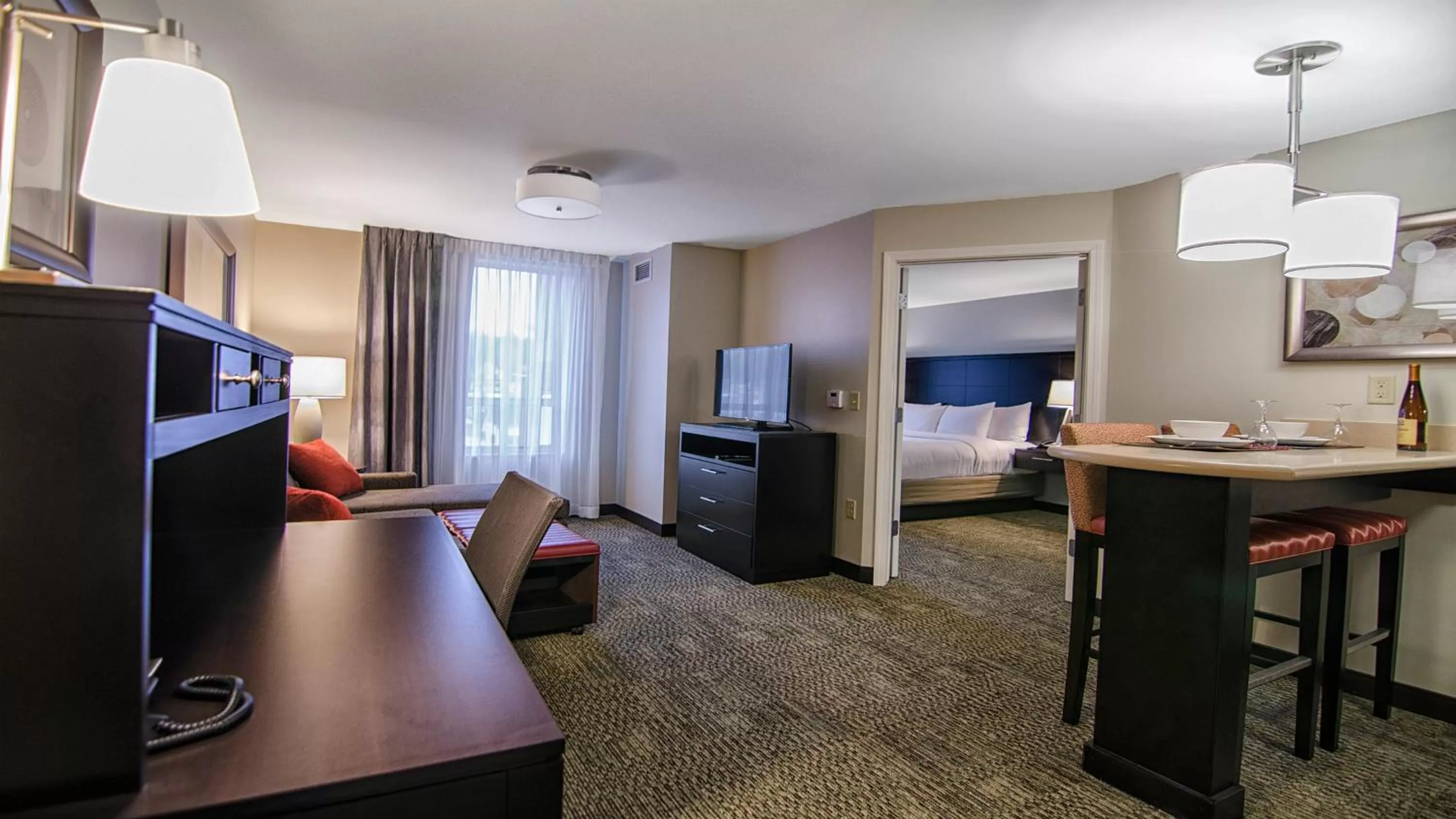 Photo of the whole room, Bed in Staybridge Suites Marquette by IHG