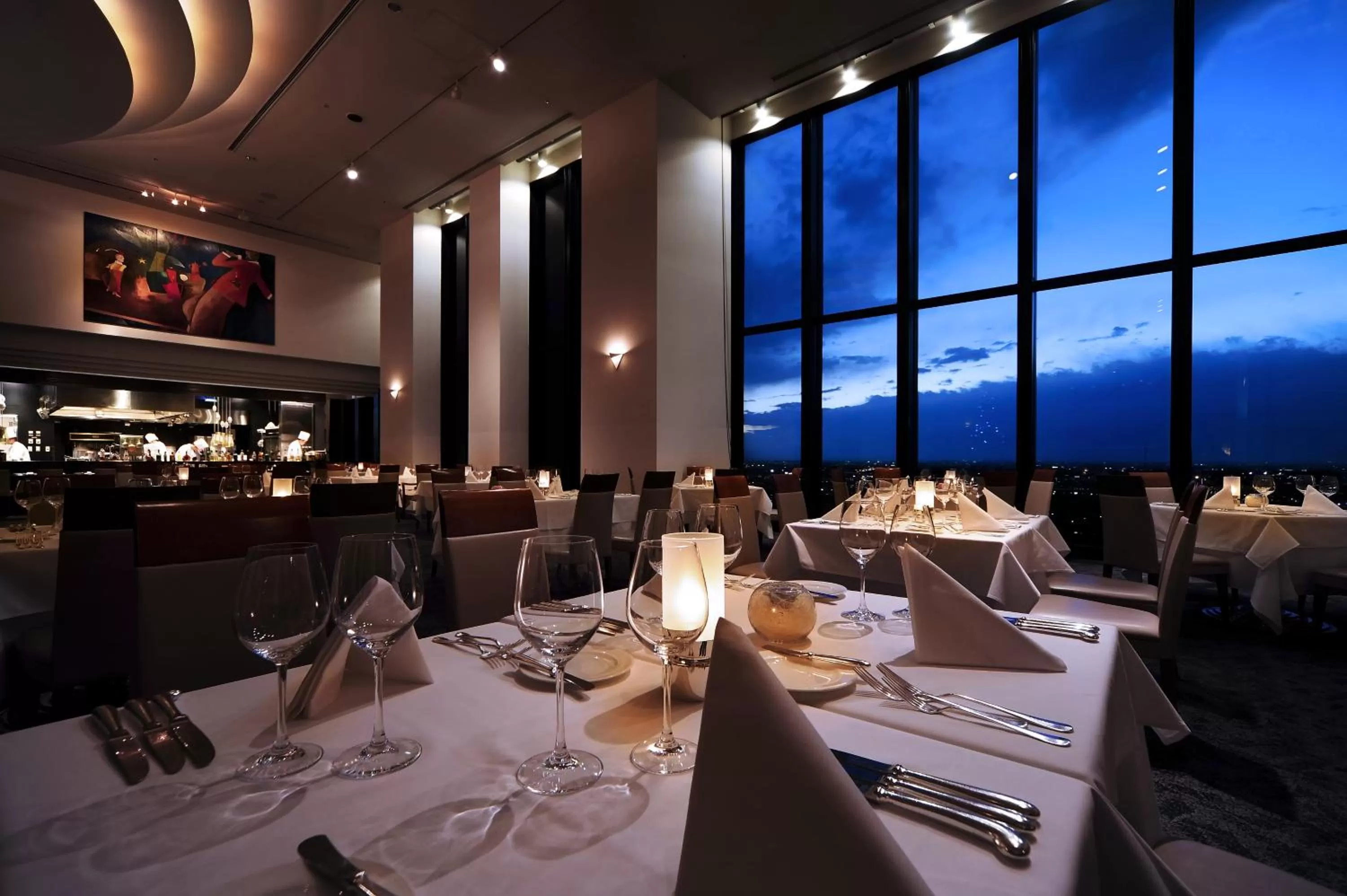 Restaurant/places to eat in Royal Pines Hotel Urawa