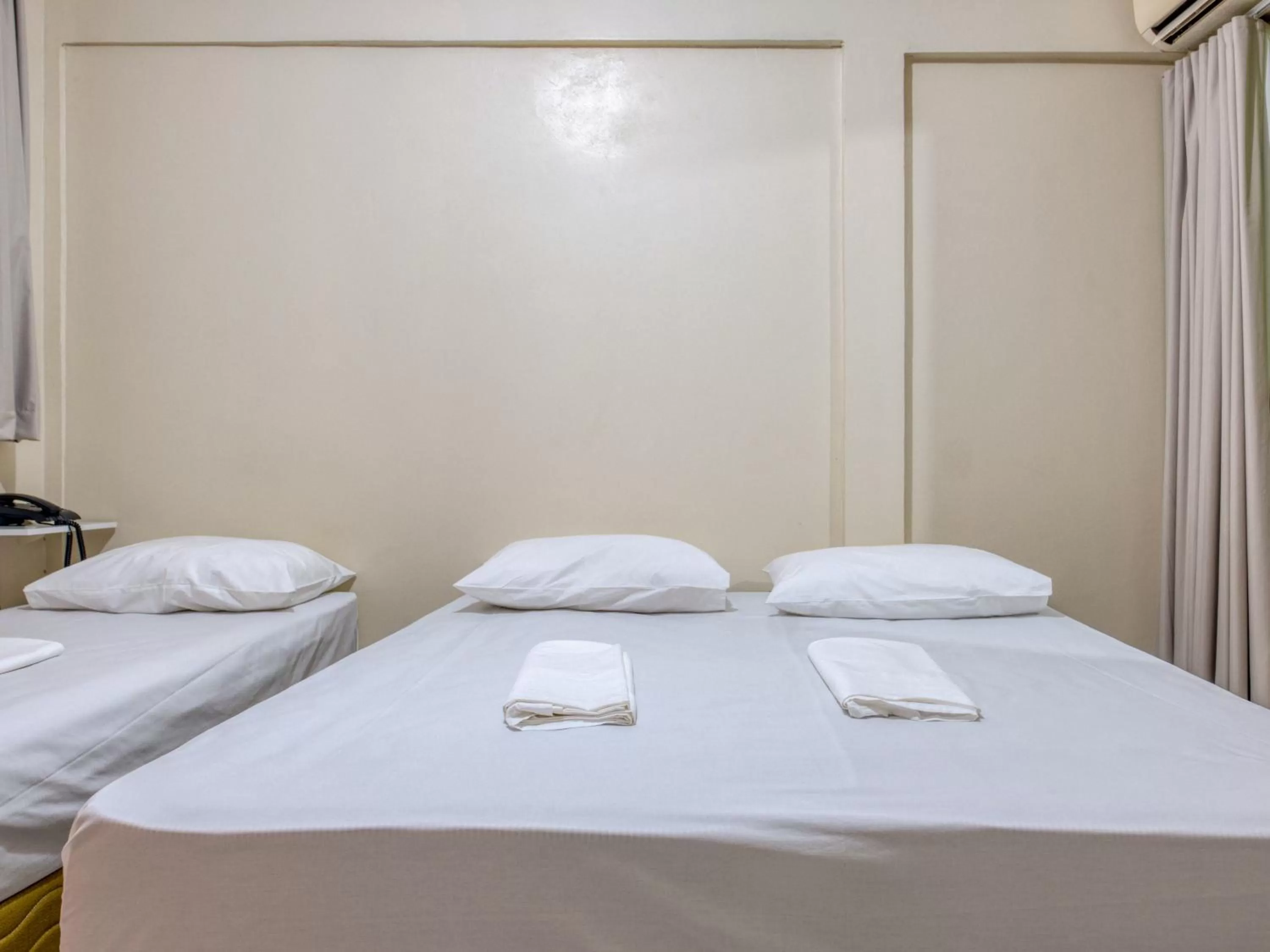 Bedroom, Bed in Pousada Ilha Costeira