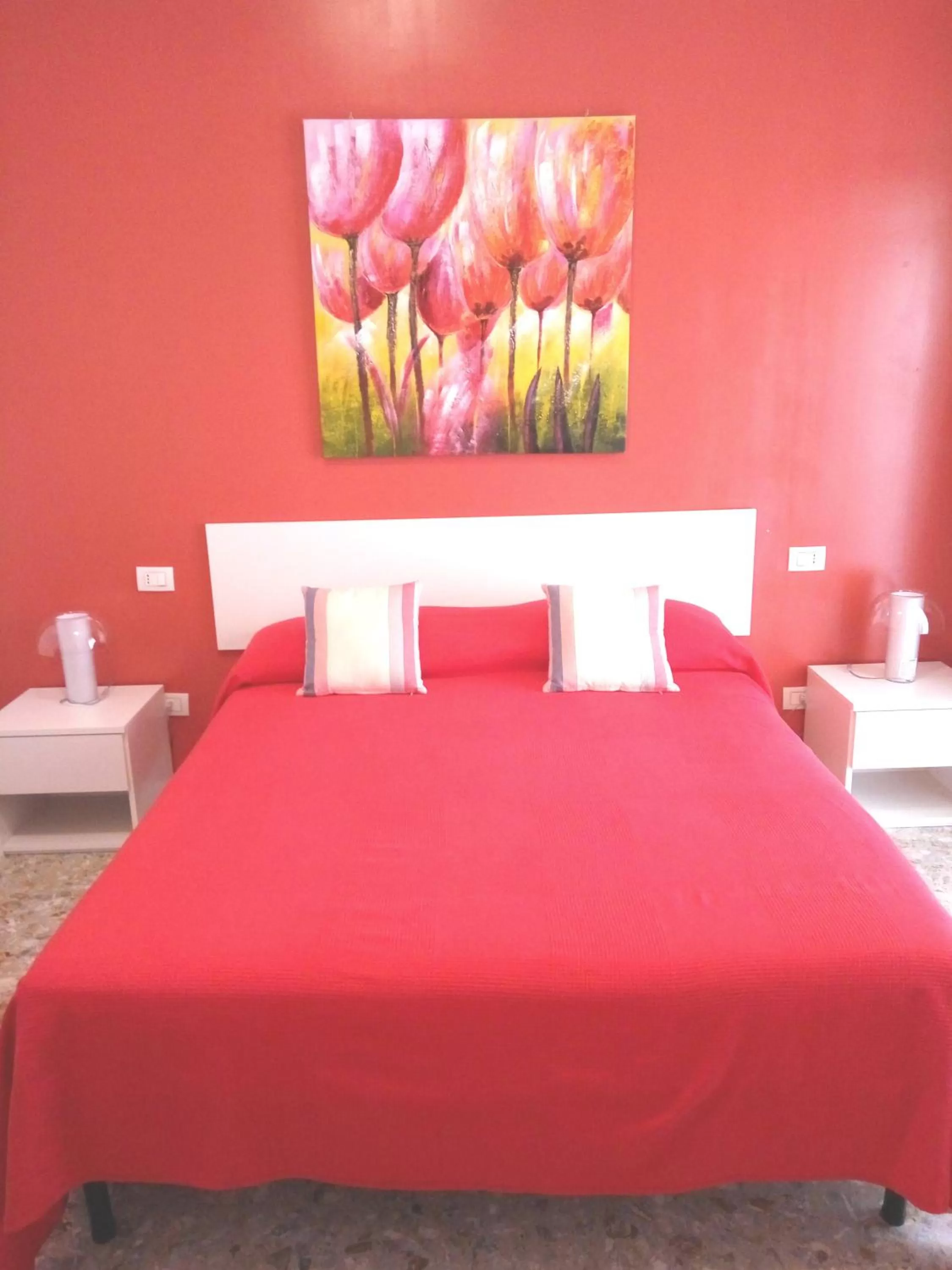 Photo of the whole room, Bed in Michelangelo Rooms