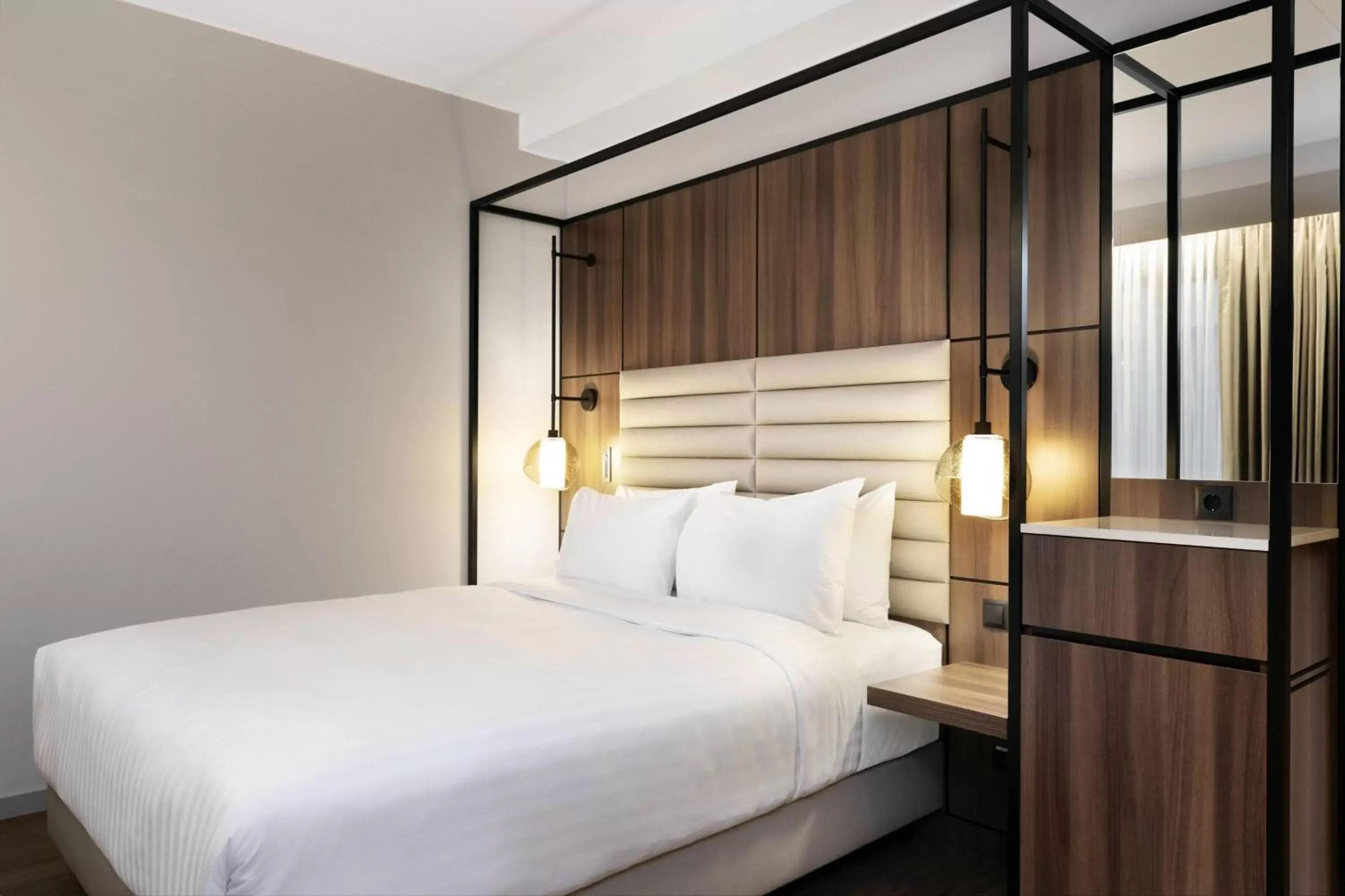 Standard Queen, Guest room, 1 Queen in AC Hotel by Marriott Stockholm Ulriksdal Standard Queen, Guest room, 1 Queen in AC Hotel by Marriott Stockholm Ulriksdal