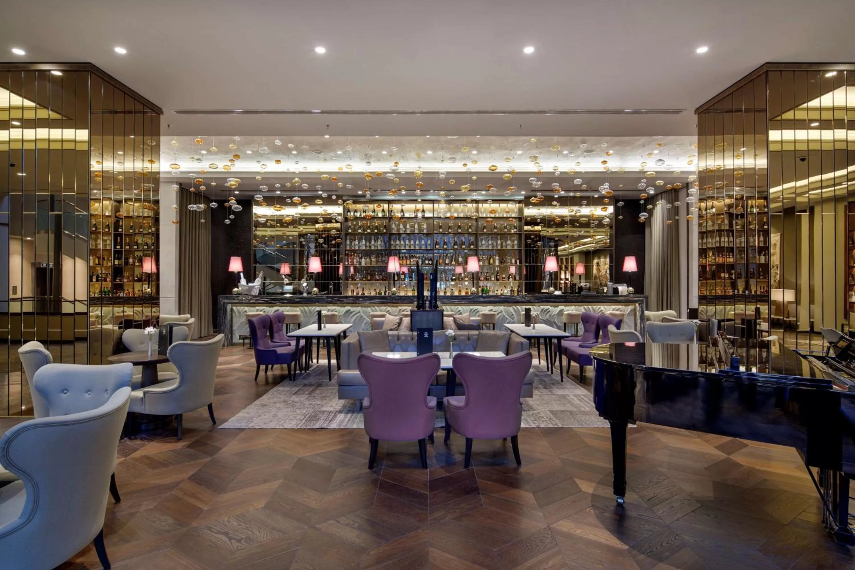 Lounge or bar in Ankara HiltonSA