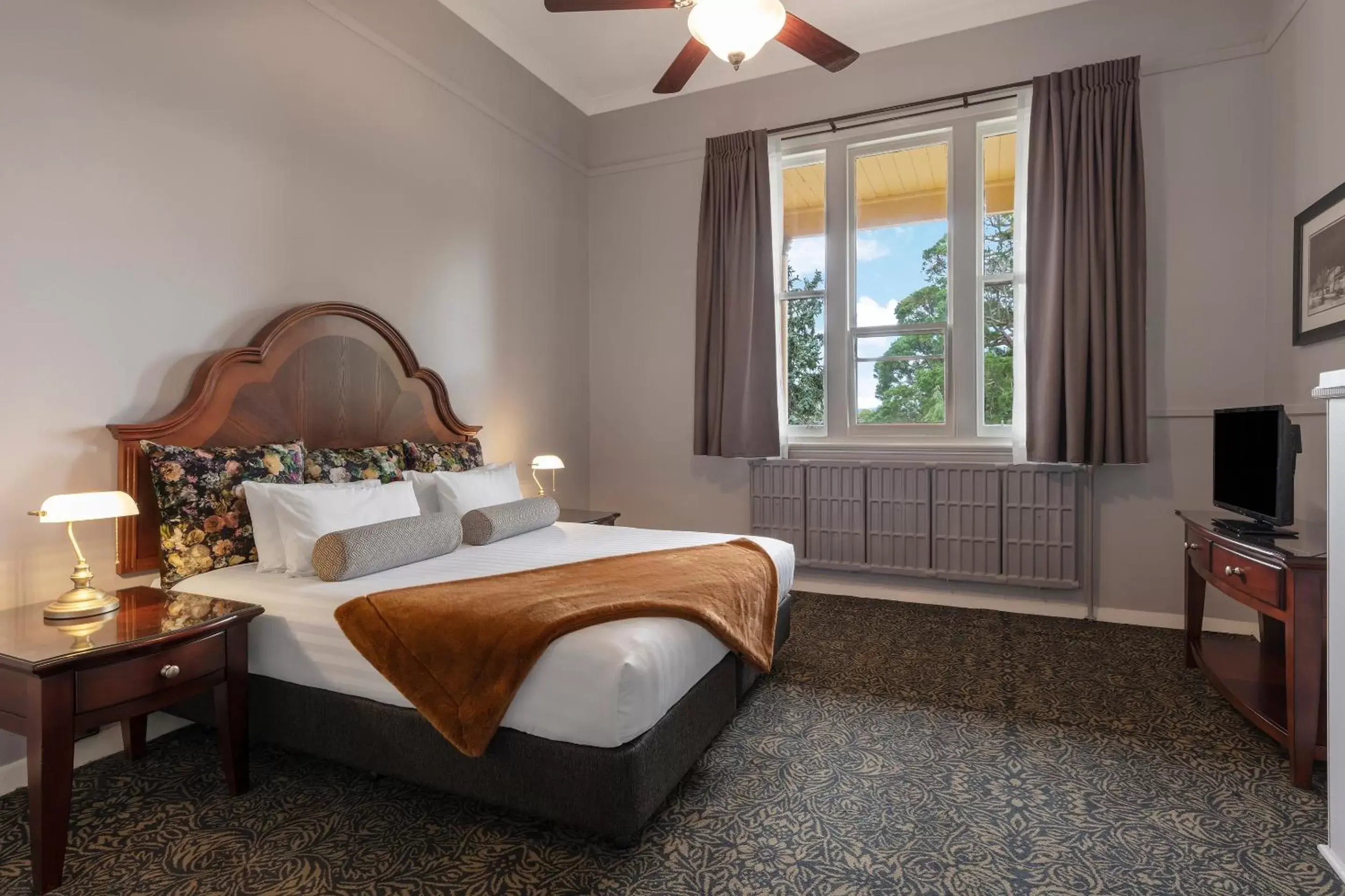 1 King Bed and 2 Single Beds, Two-Bedroom, Apartment, Ground Floor, Non-Smoking in Club Wyndham Ballarat, Trademark Collection by Wyndham 1 King Bed and 2 Single Beds, Two-Bedroom, Apartment, Ground Floor, Non-Smoking in Club Wyndham Ballarat, Trademark Collection by Wyndham