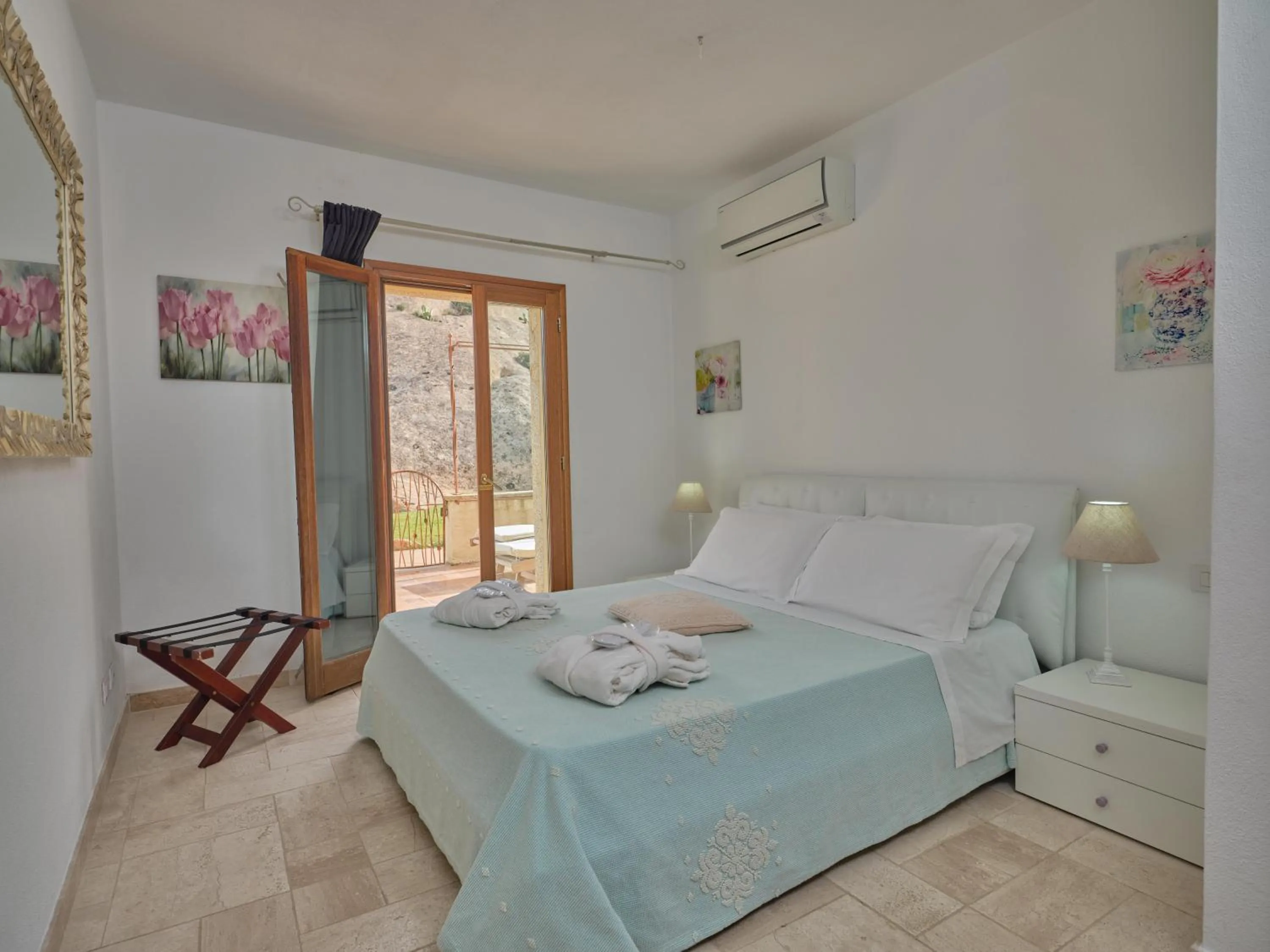 Bedroom, Bed in Dolce Vita Boutique Hotel