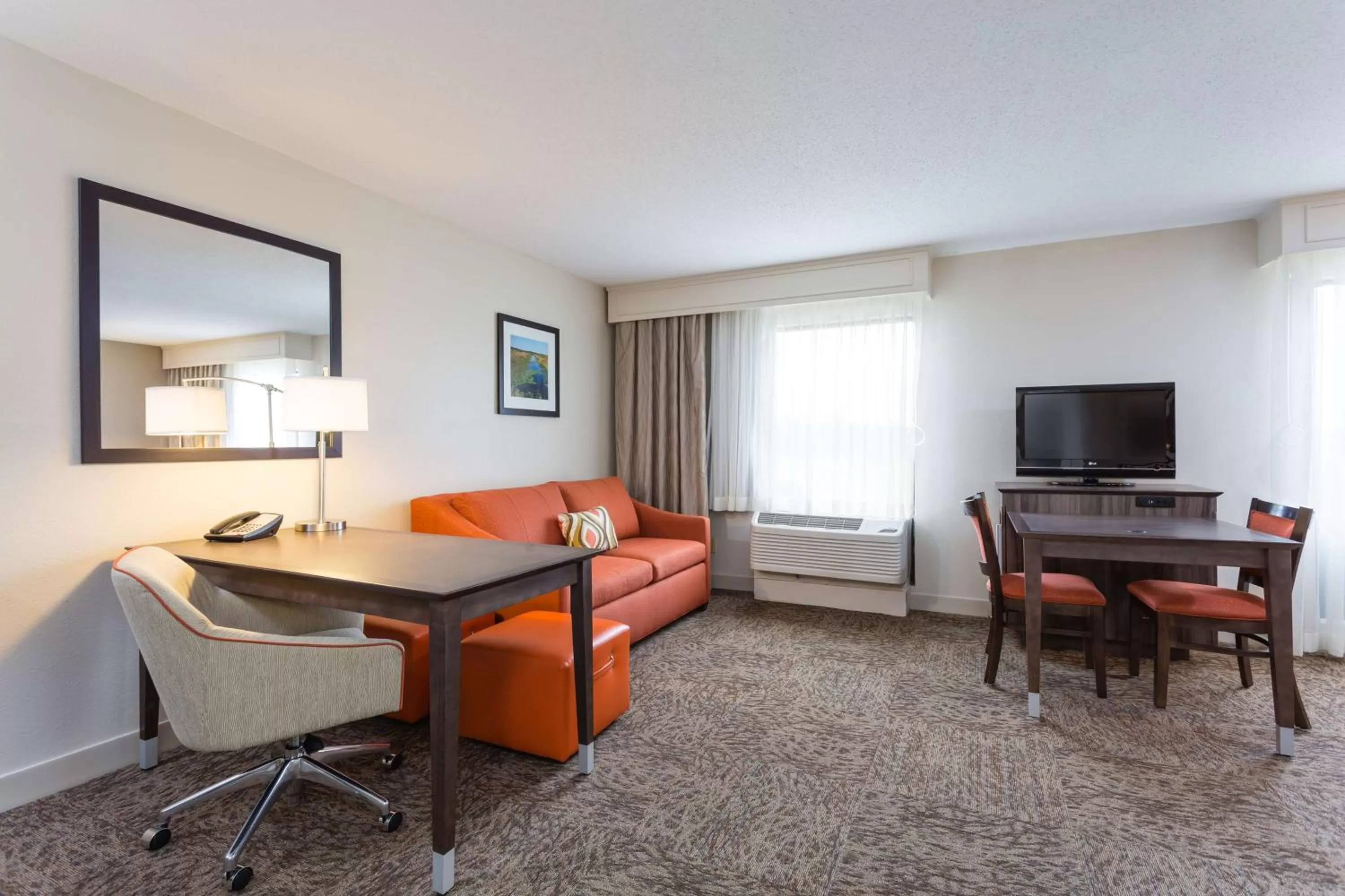 Living room in Hampton Inn Havelock