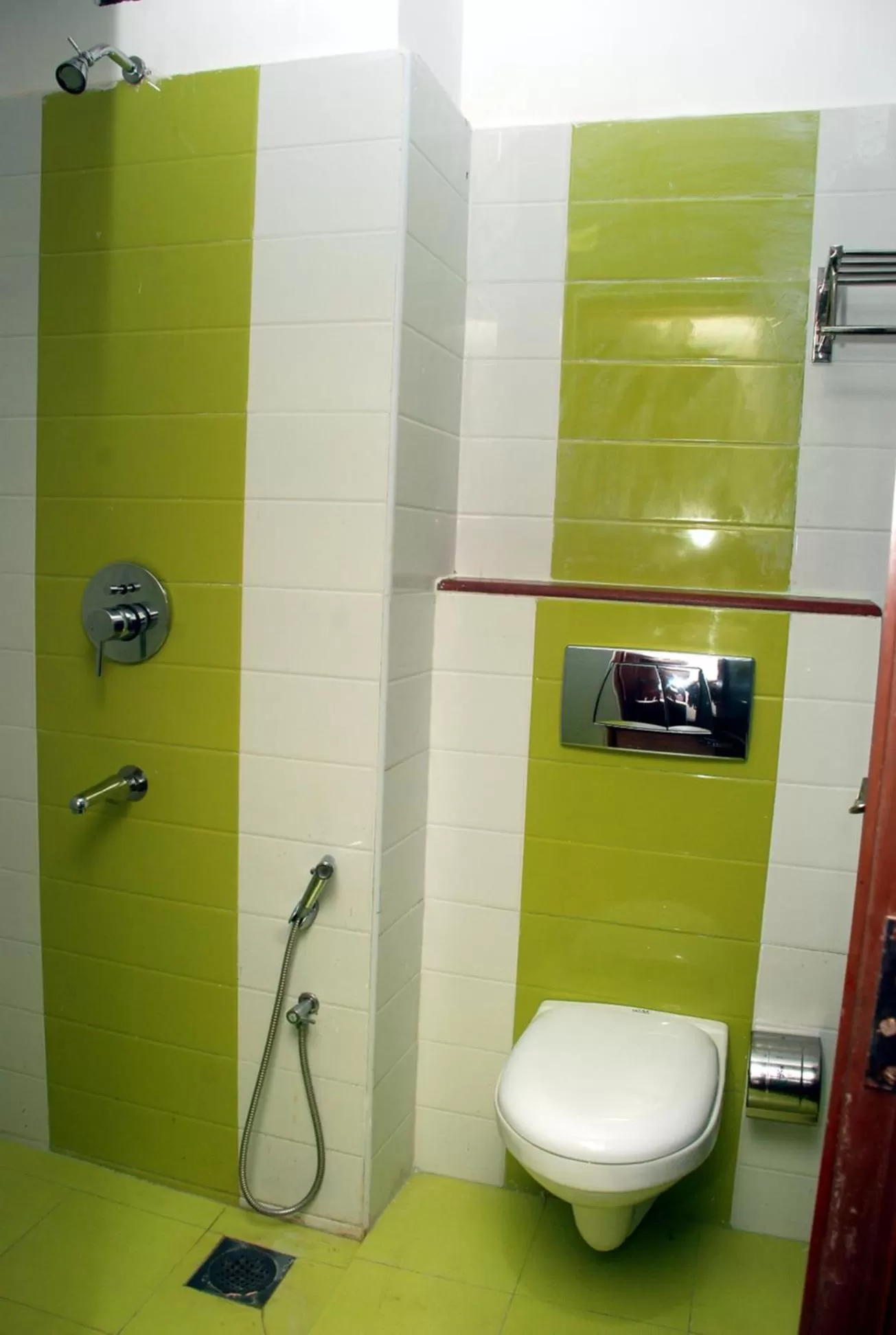 Toilet in Hotel Balaji Inn