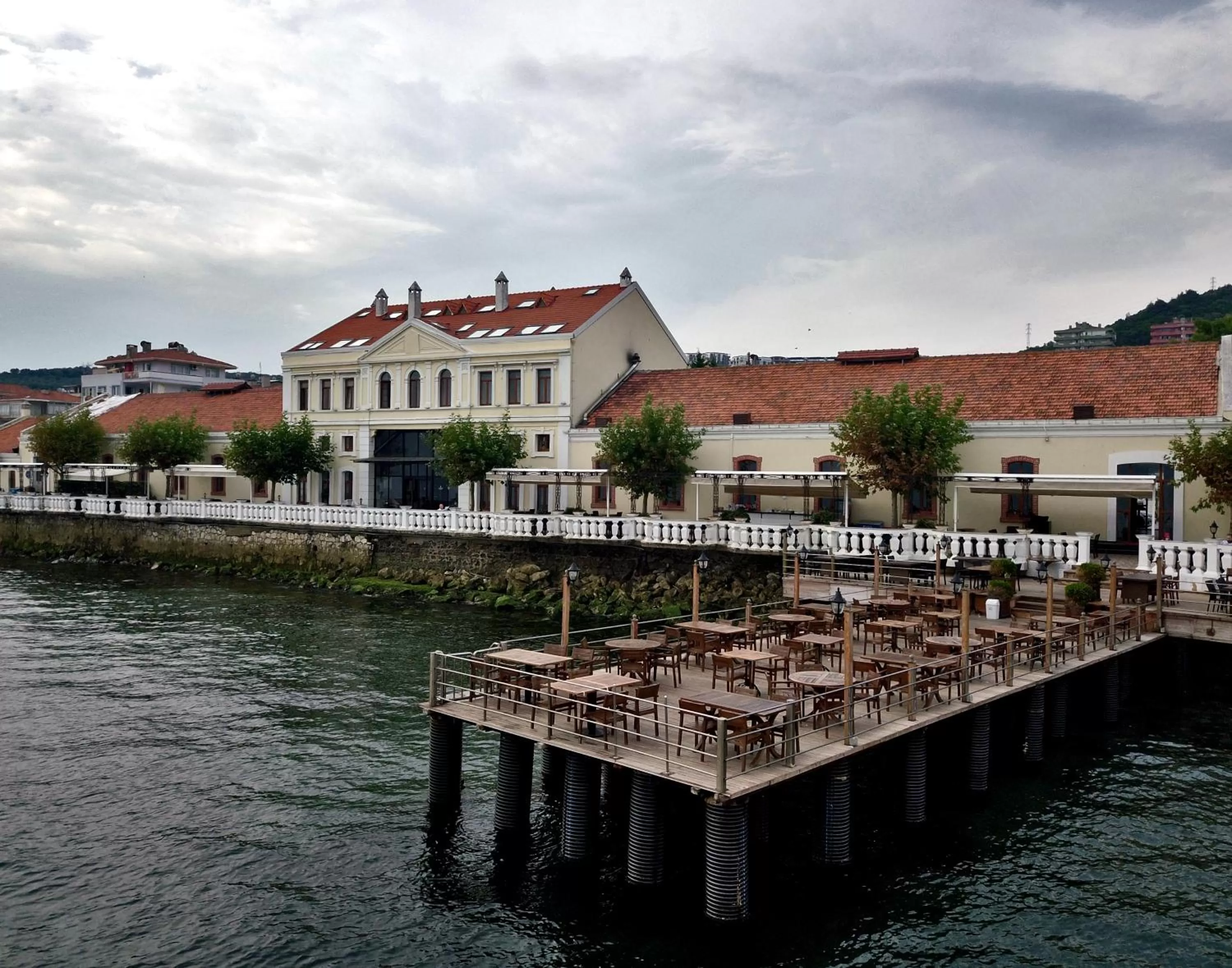 Property building in Montania Special Class Hotel