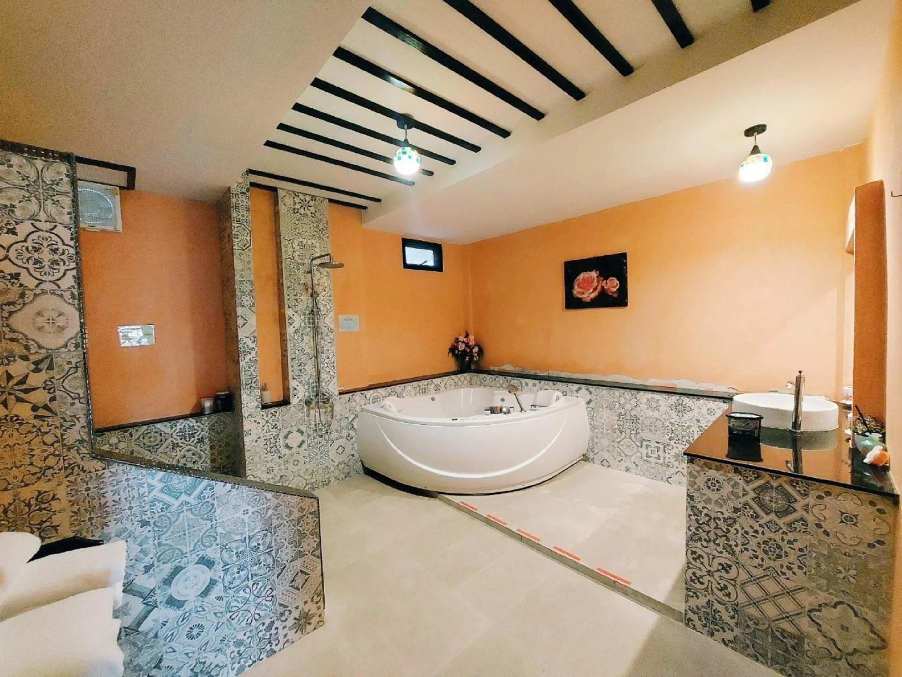 Bathroom in Retro Box Hotel Chumphon