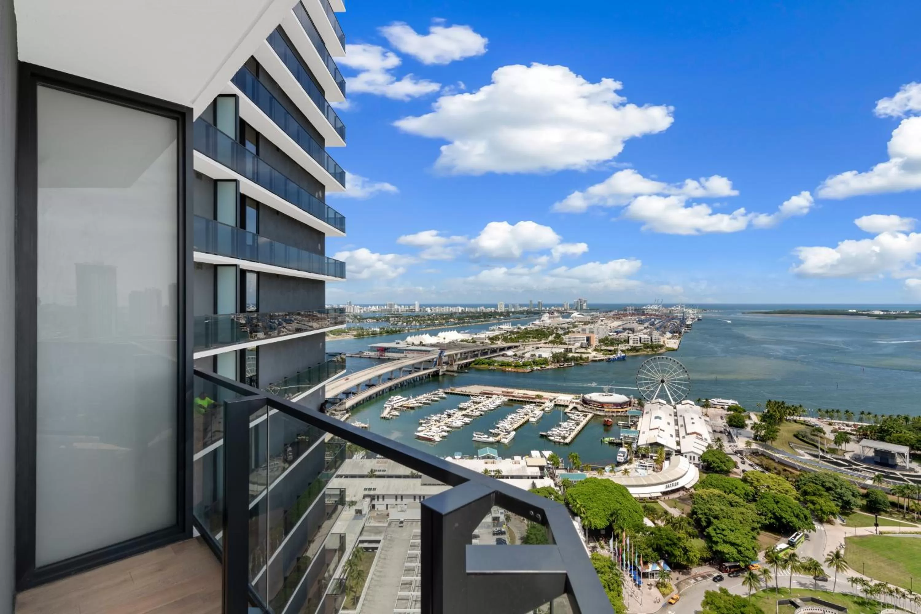 Day in The Elser Hotel Miami - An All-Suite Hotel