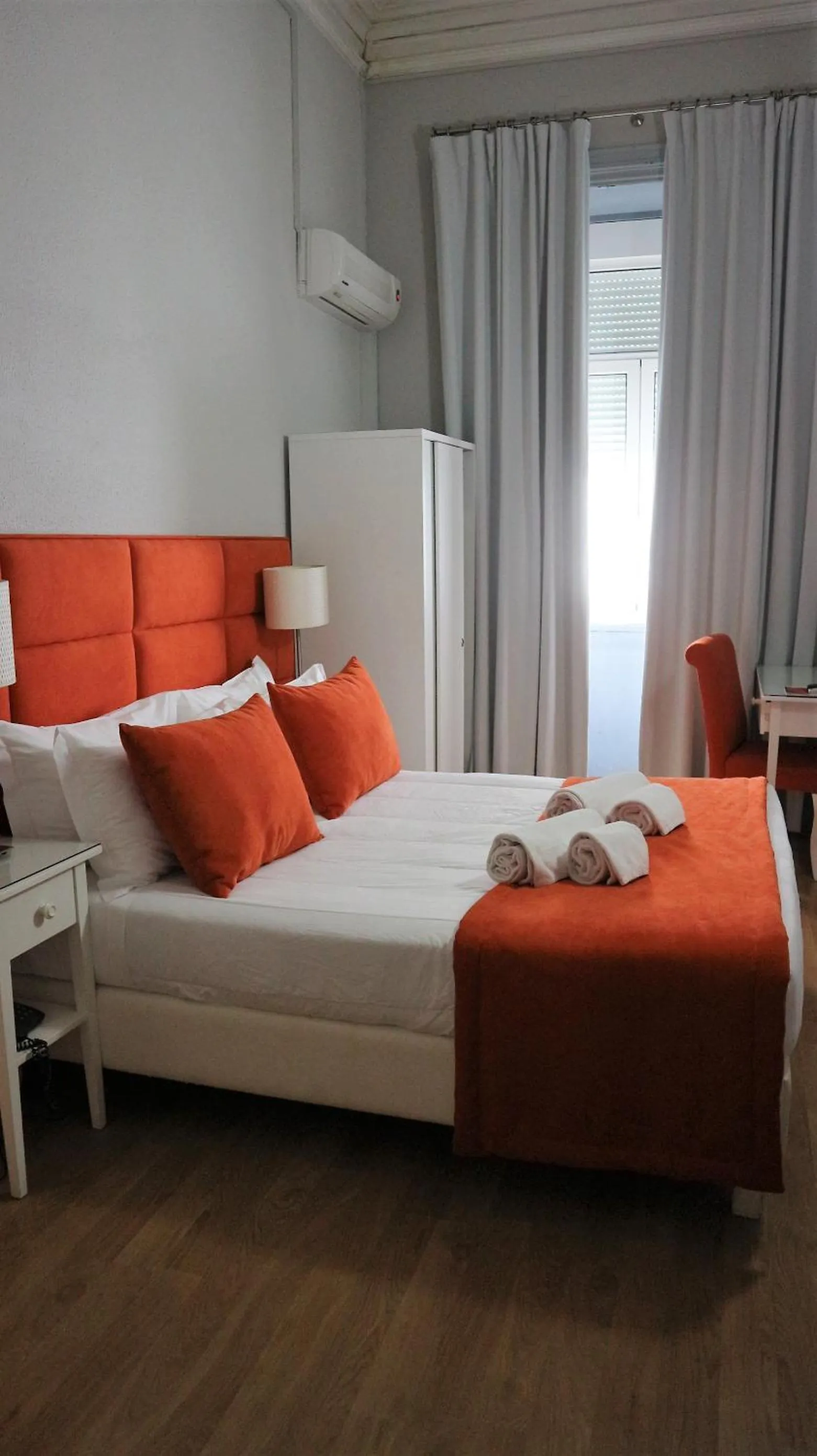 Bed in Hotel Senhor de Matosinhos