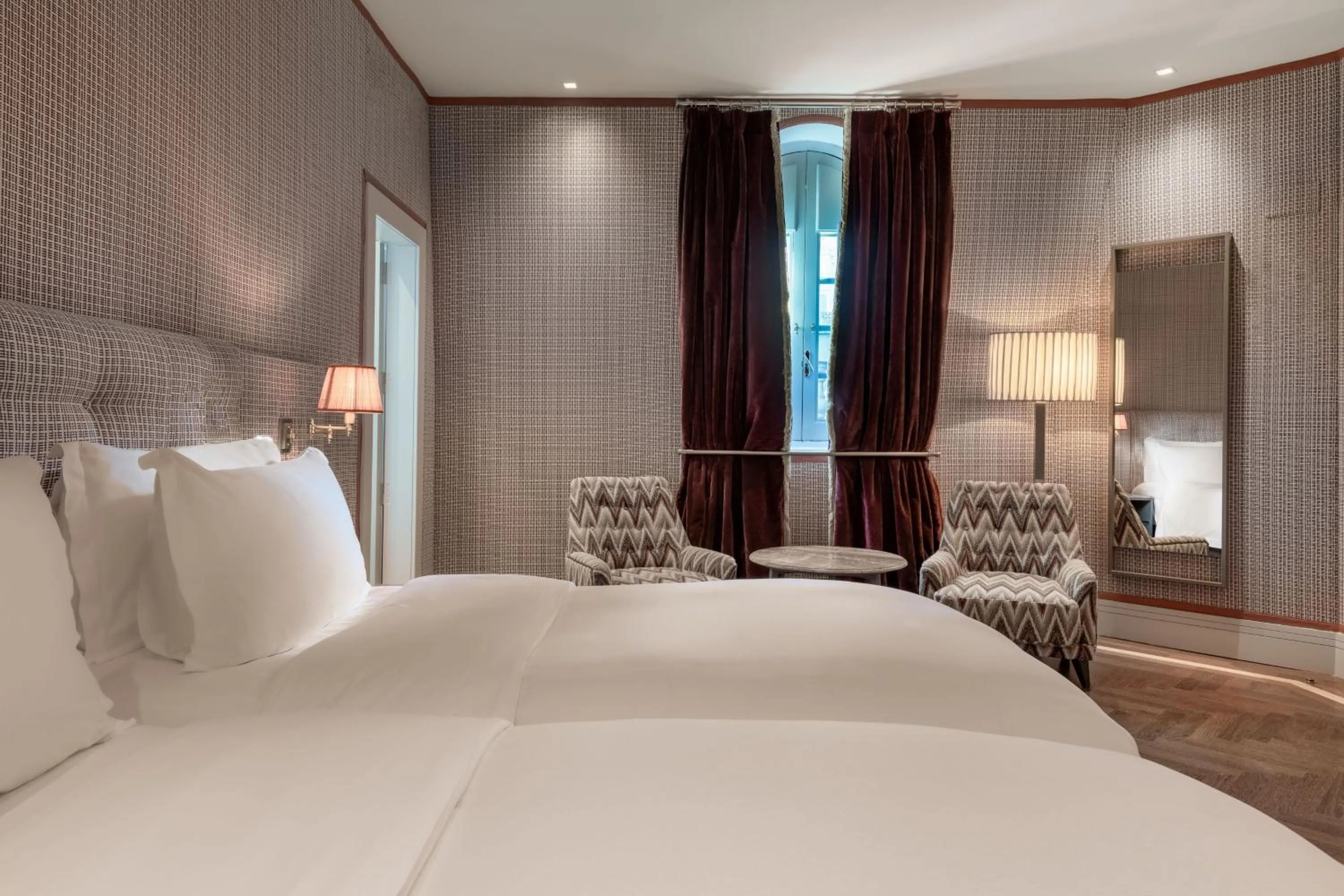 Photo of the whole room, Bed in Santo Mauro, a Luxury Collection Hotel, Madrid