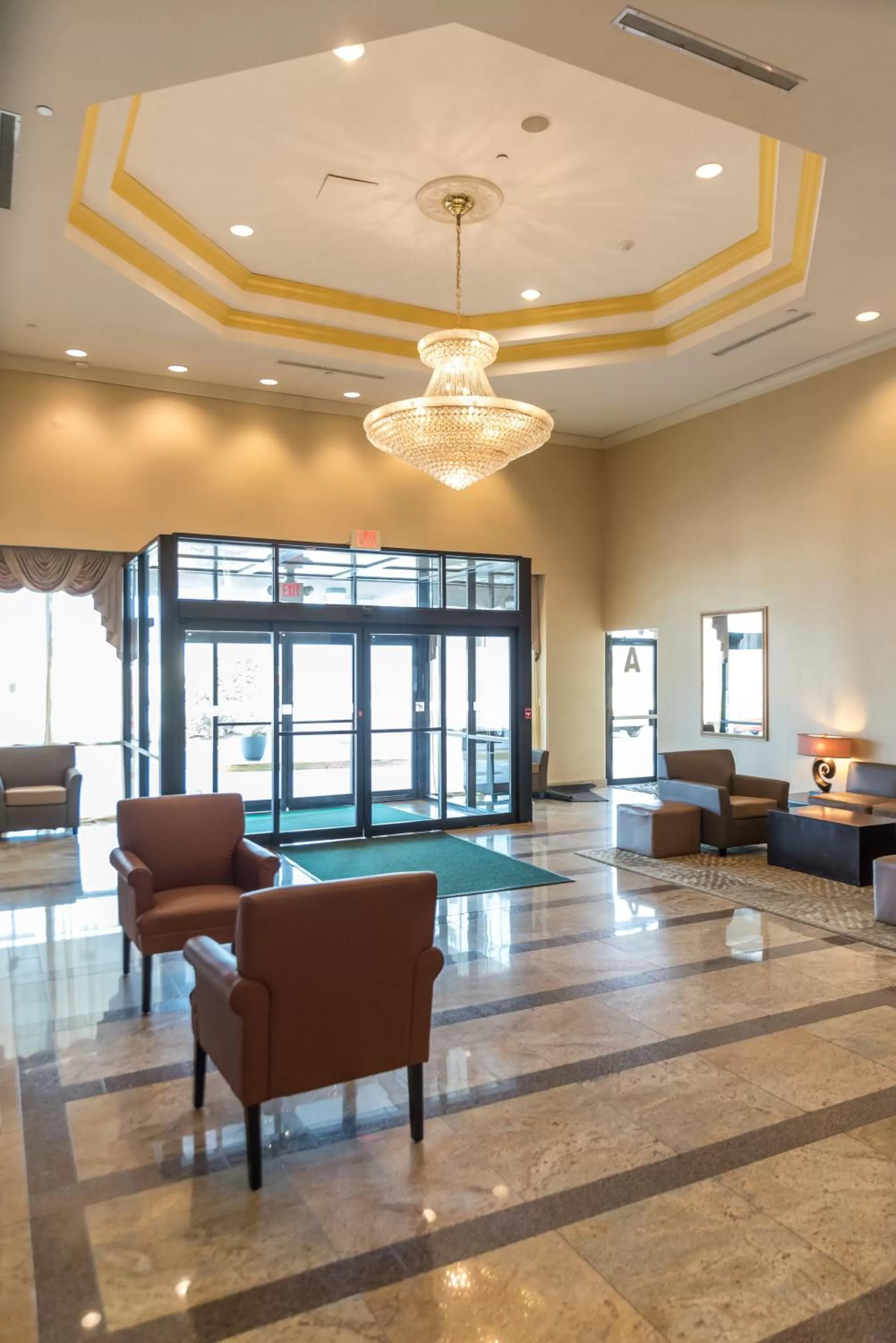 Property building in Holiday Inn Hazlet by IHG