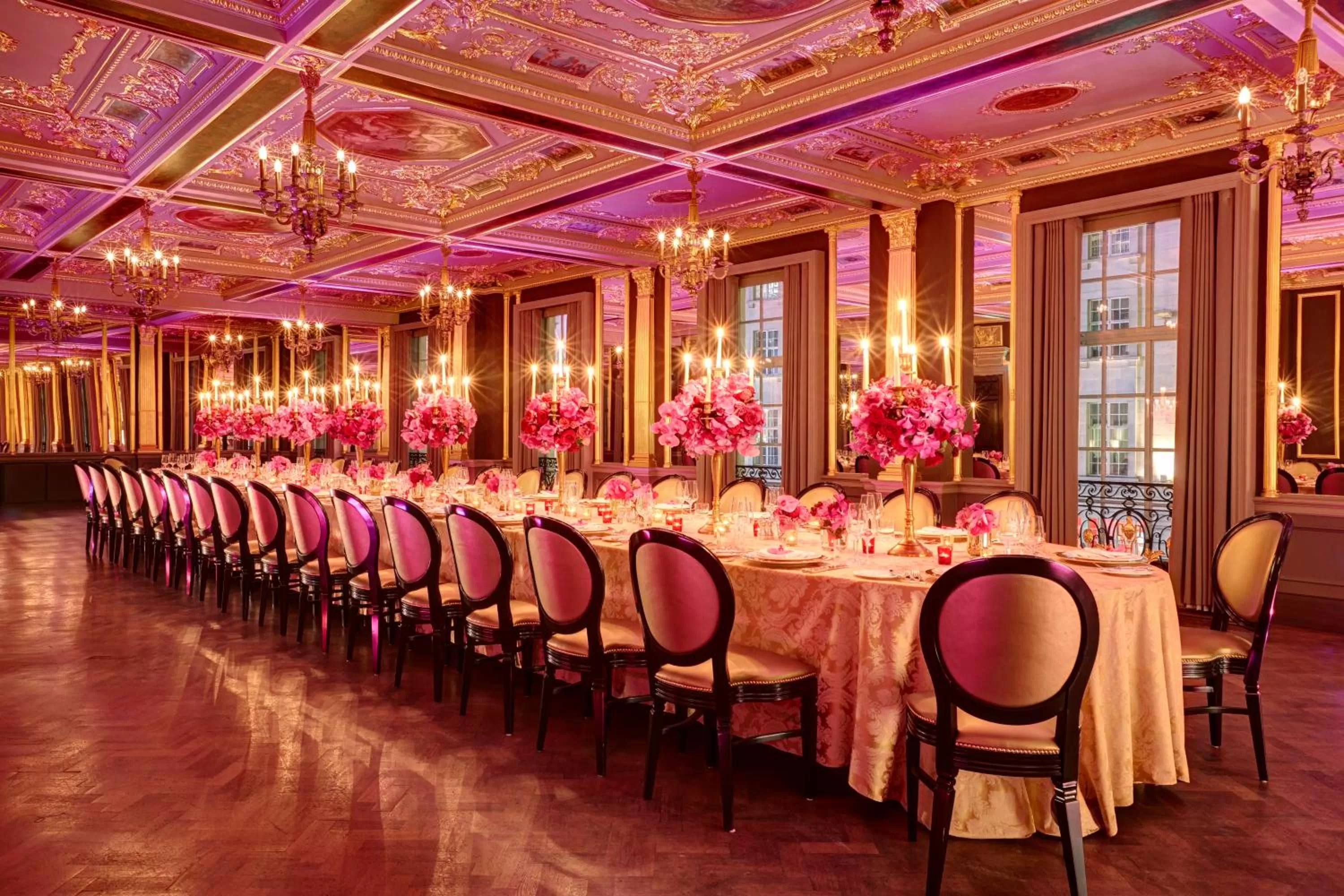 Banquet/Function facilities in Hotel Cafe Royal