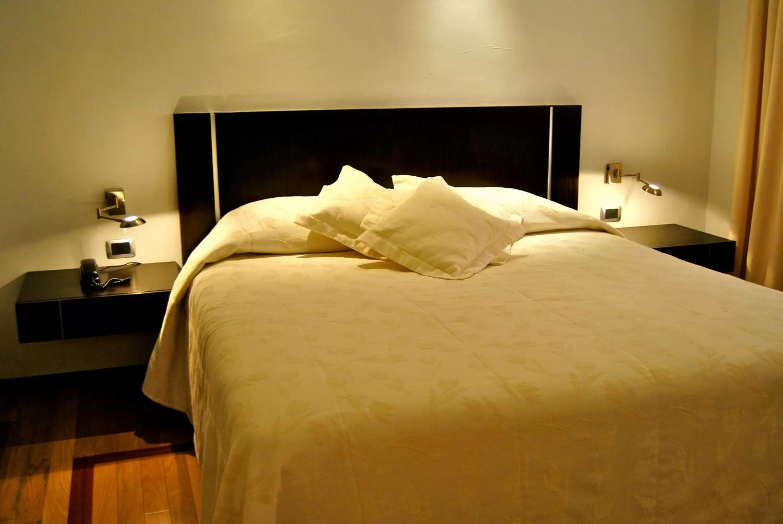 Bedroom in Hotel Iberia