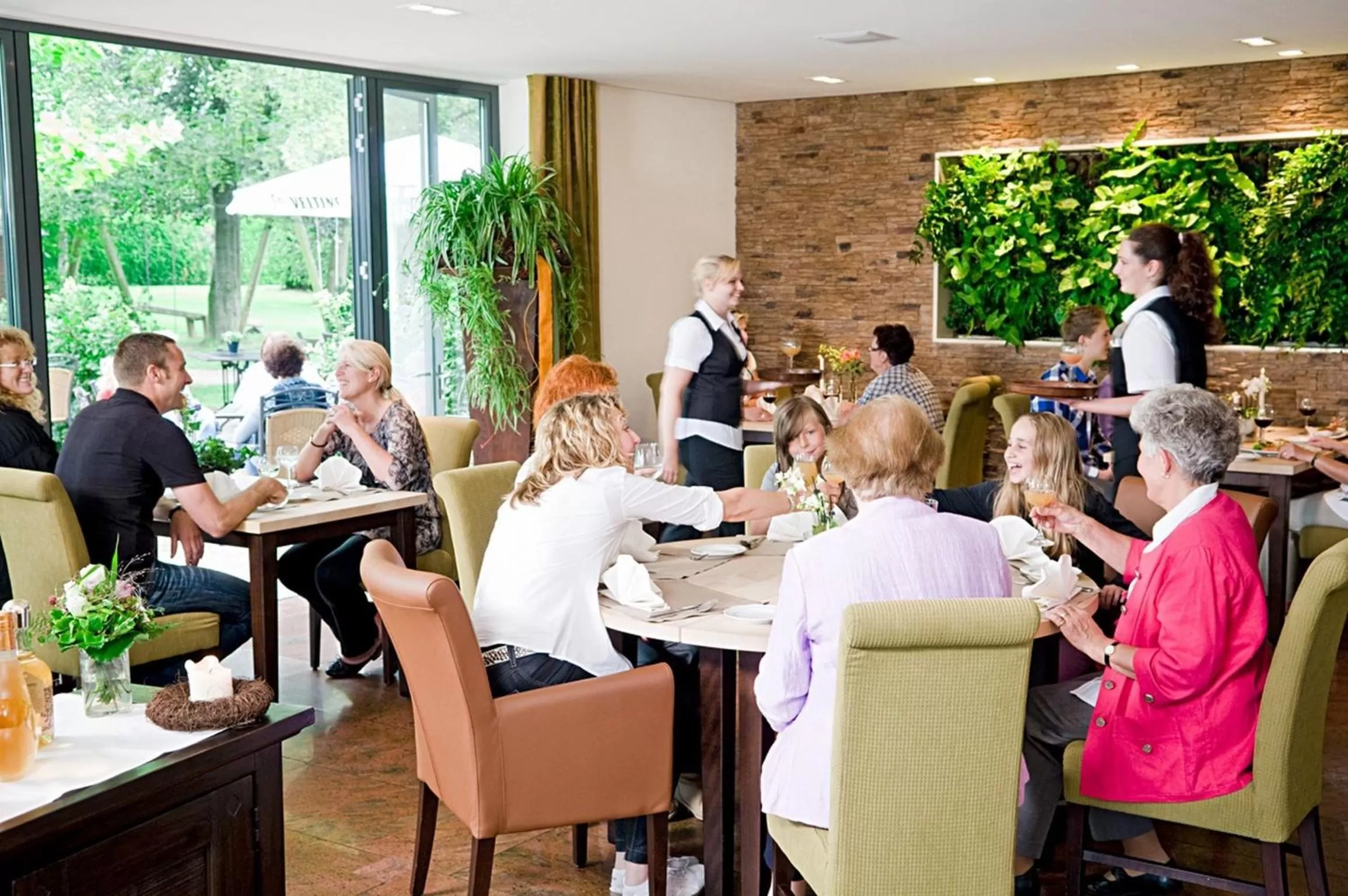 Restaurant/places to eat in Landidyll Hotel zum Freden