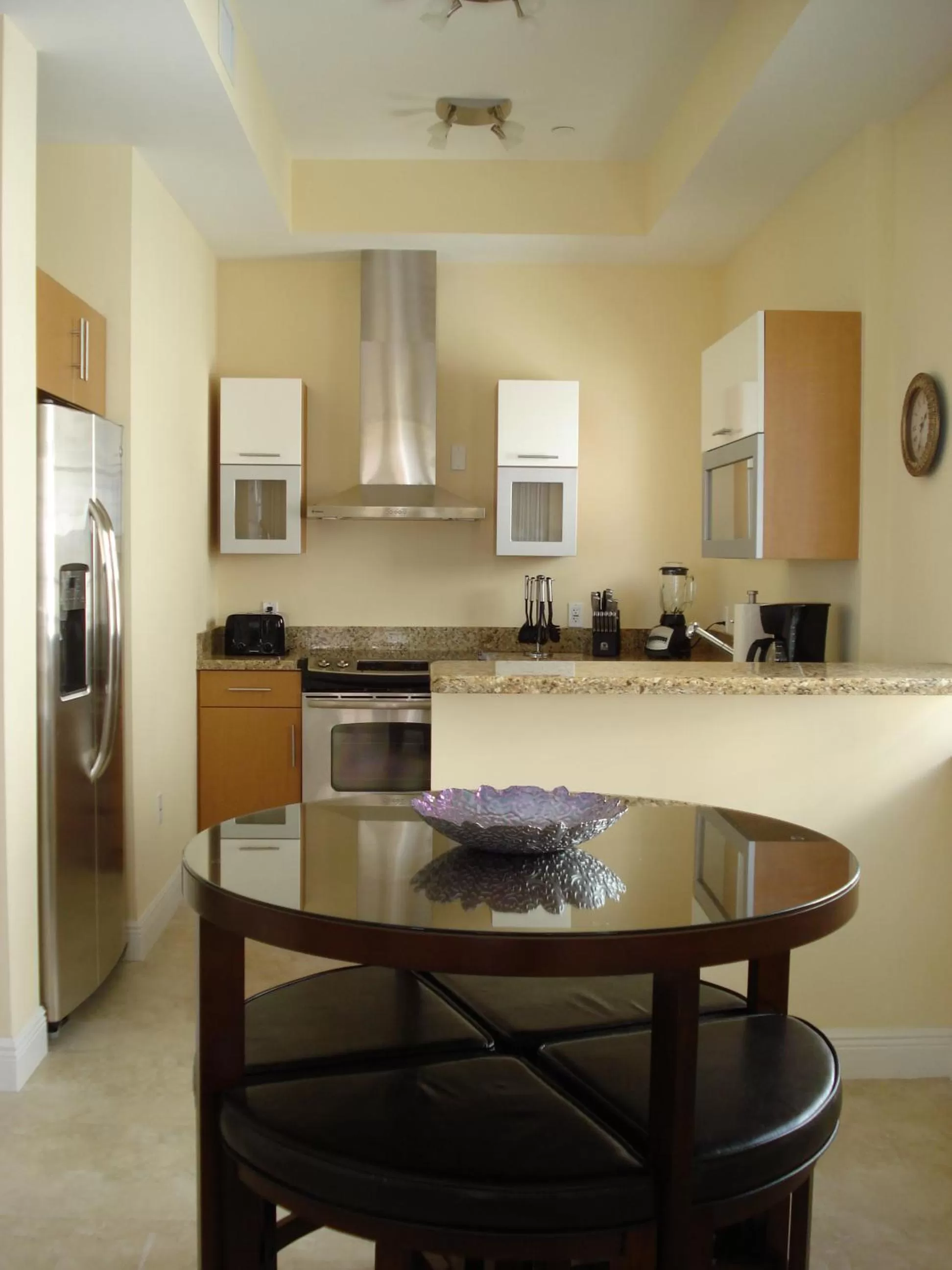 Kitchen or kitchenette in Westover Arms Hotel