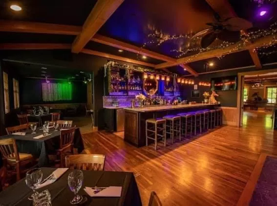 Restaurant/places to eat in Nantahala Village