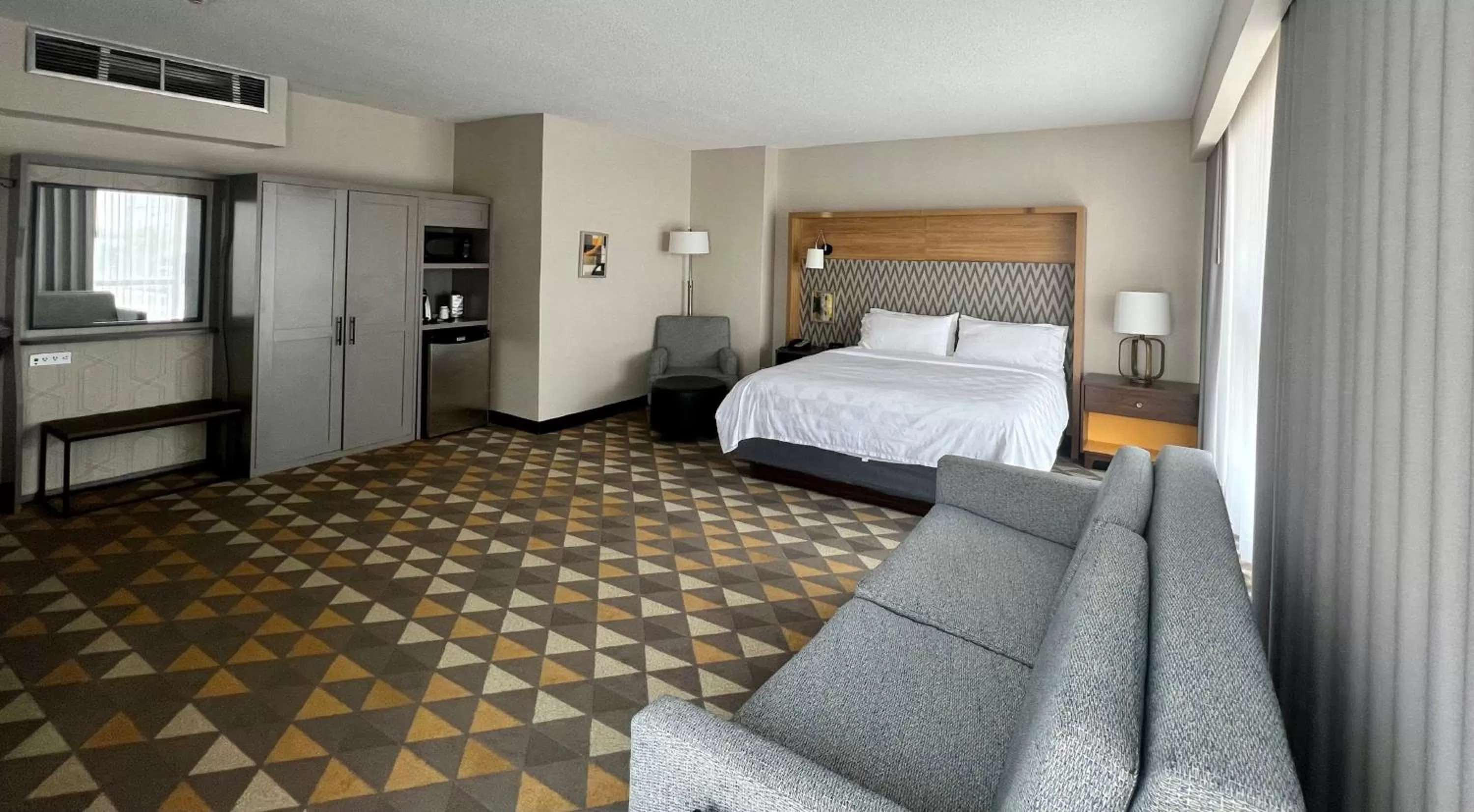 Photo of the whole room, Bed in Holiday Inn Toronto Airport East by IHG