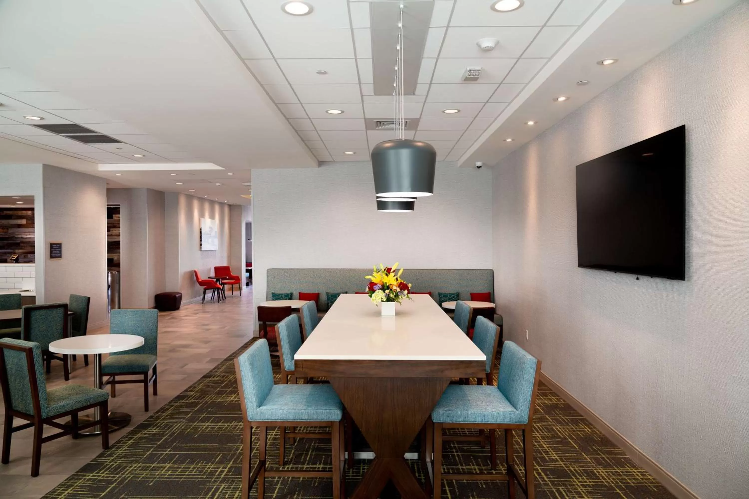 Lobby or reception in Hampton Inn Riverside March Air Force Base, Ca