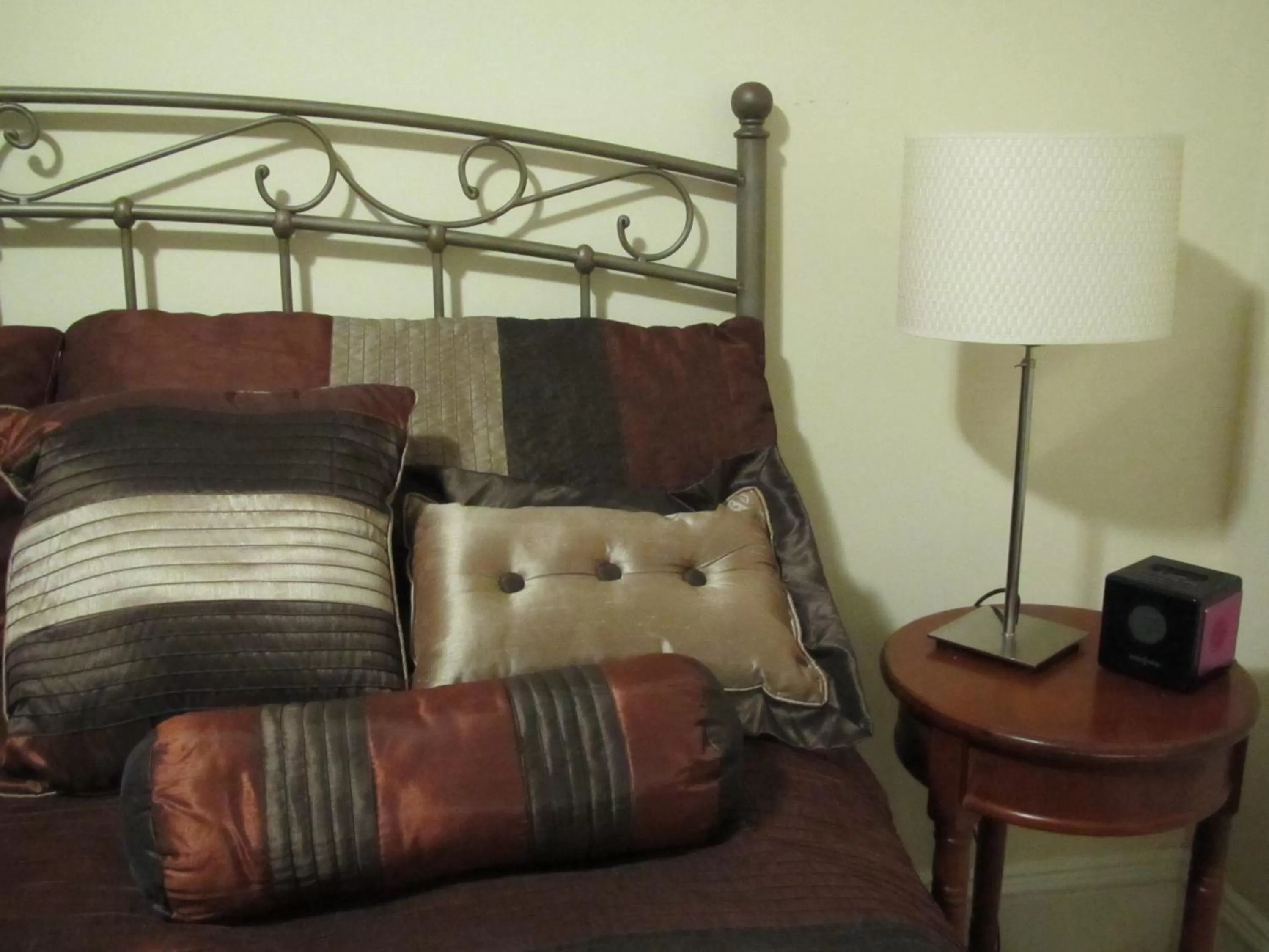 Bed in Bowers House Bed and Breakfast