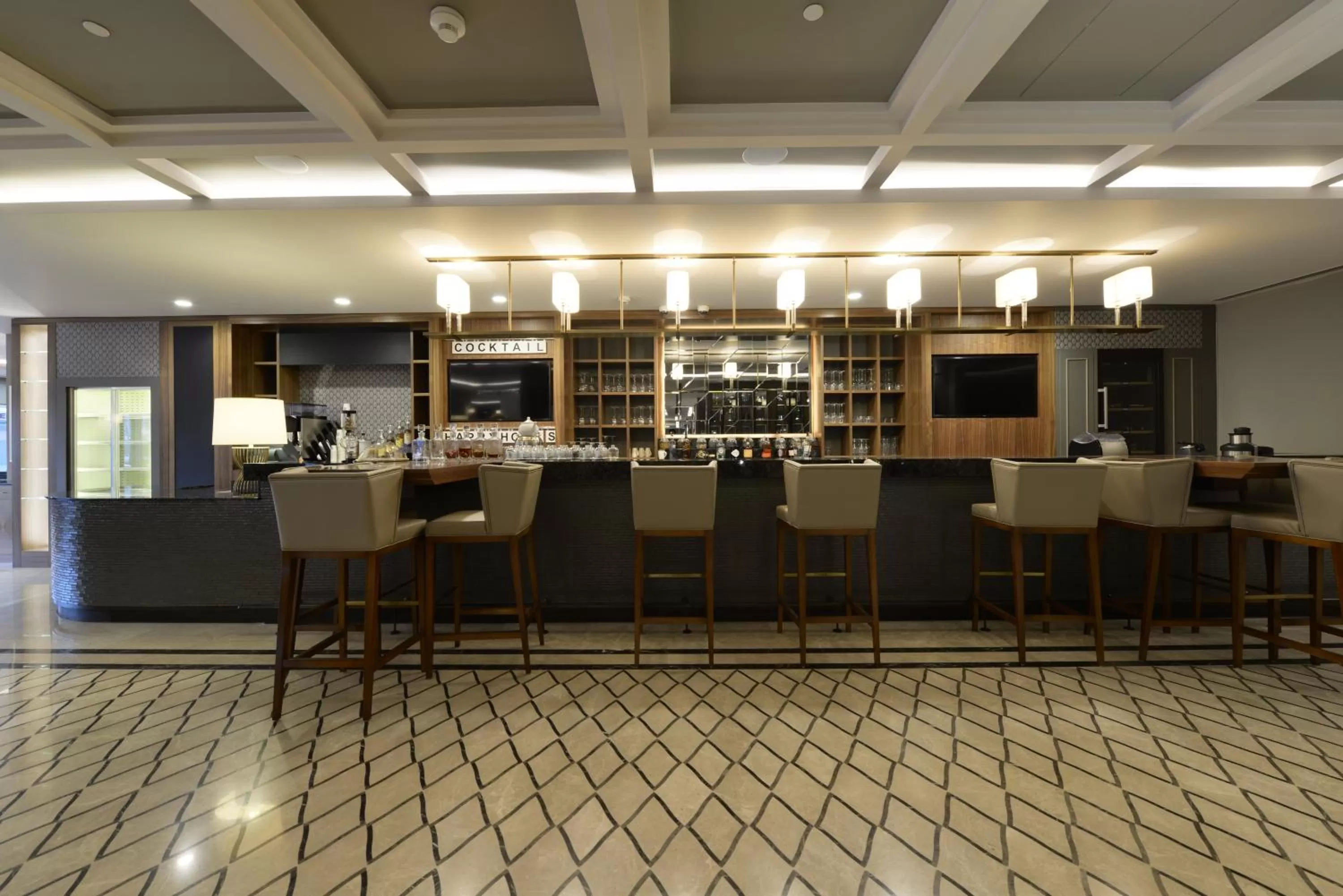 Lounge or bar in Holiday Inn Bursa - City Centre by IHG