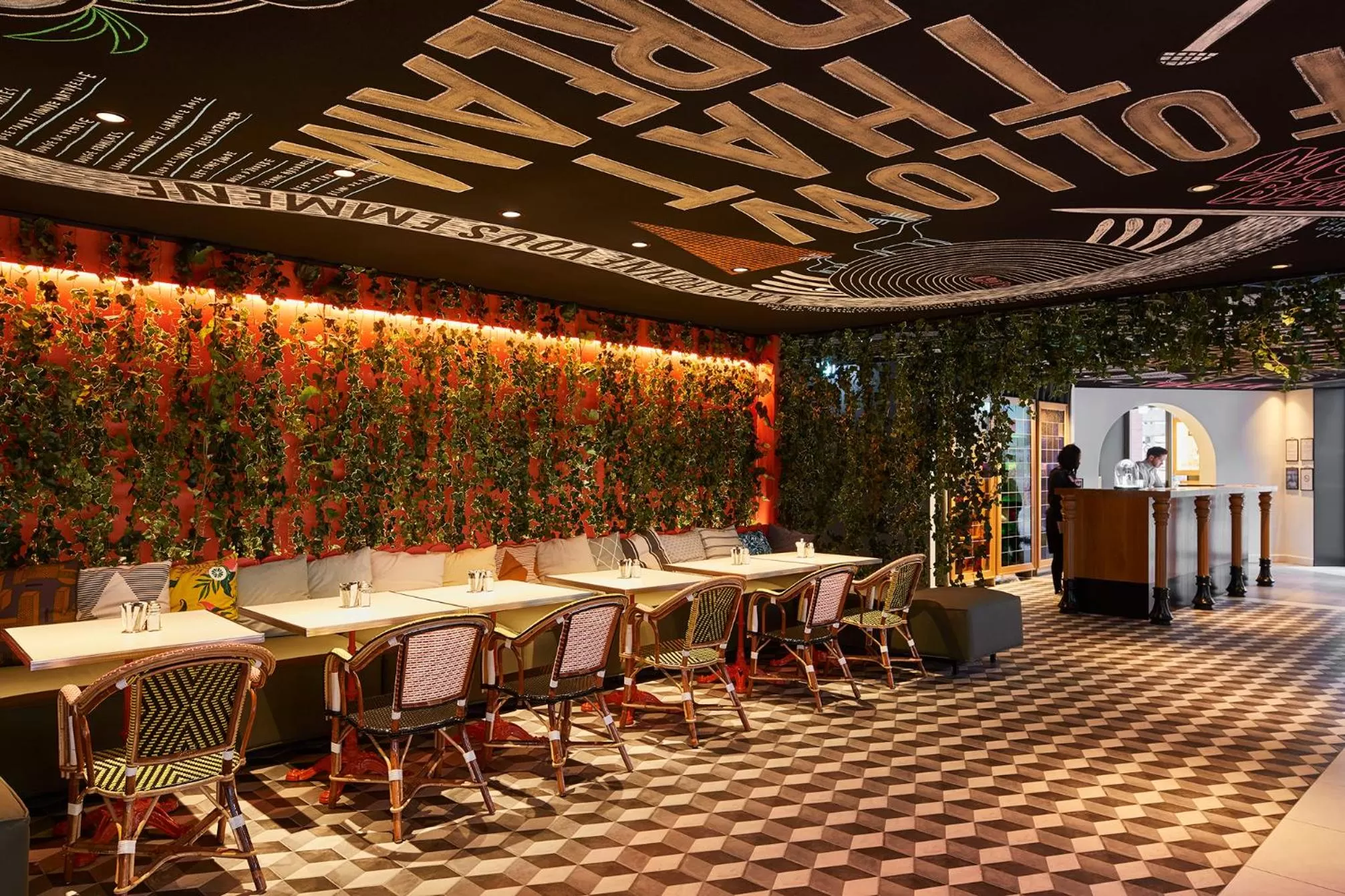 Restaurant/places to eat in Mama Shelter Toulouse