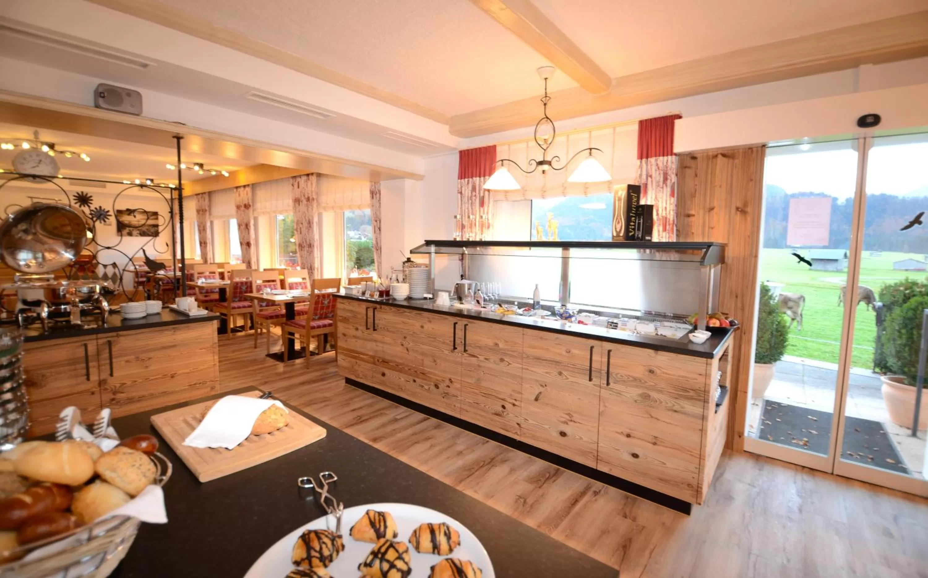 Restaurant/places to eat, Kitchen/Kitchenette in Hotel Cafe Fuggerhof