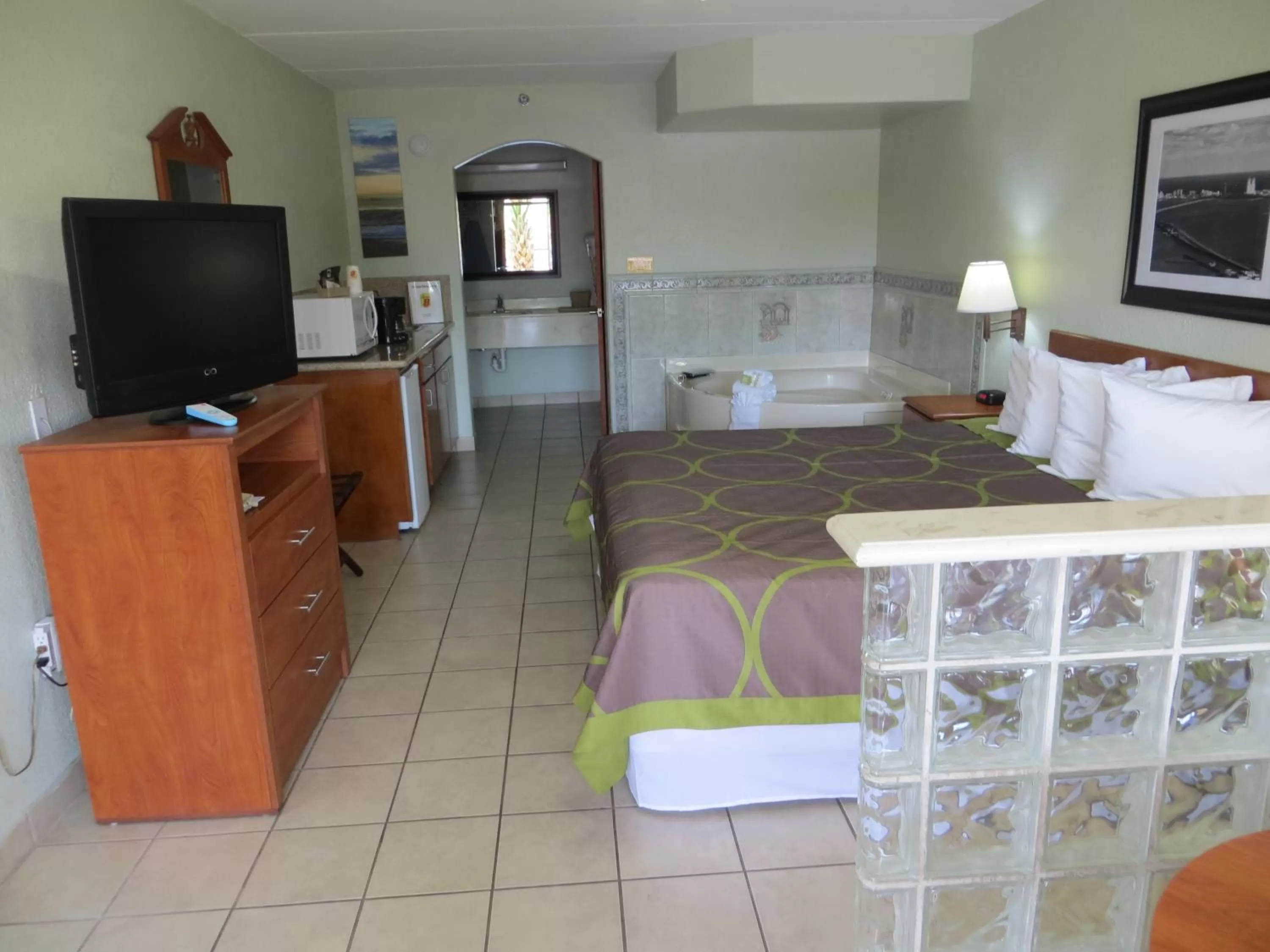 Bedroom, Bed in Super 8 by Wyndham South Padre Island